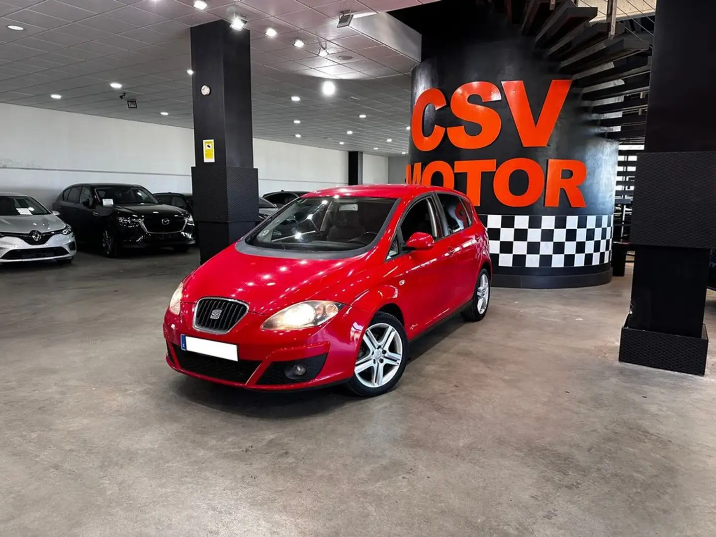 SEAT Altea 1.6 TDI 105cv Reference E-Ecomotive Rood - 2