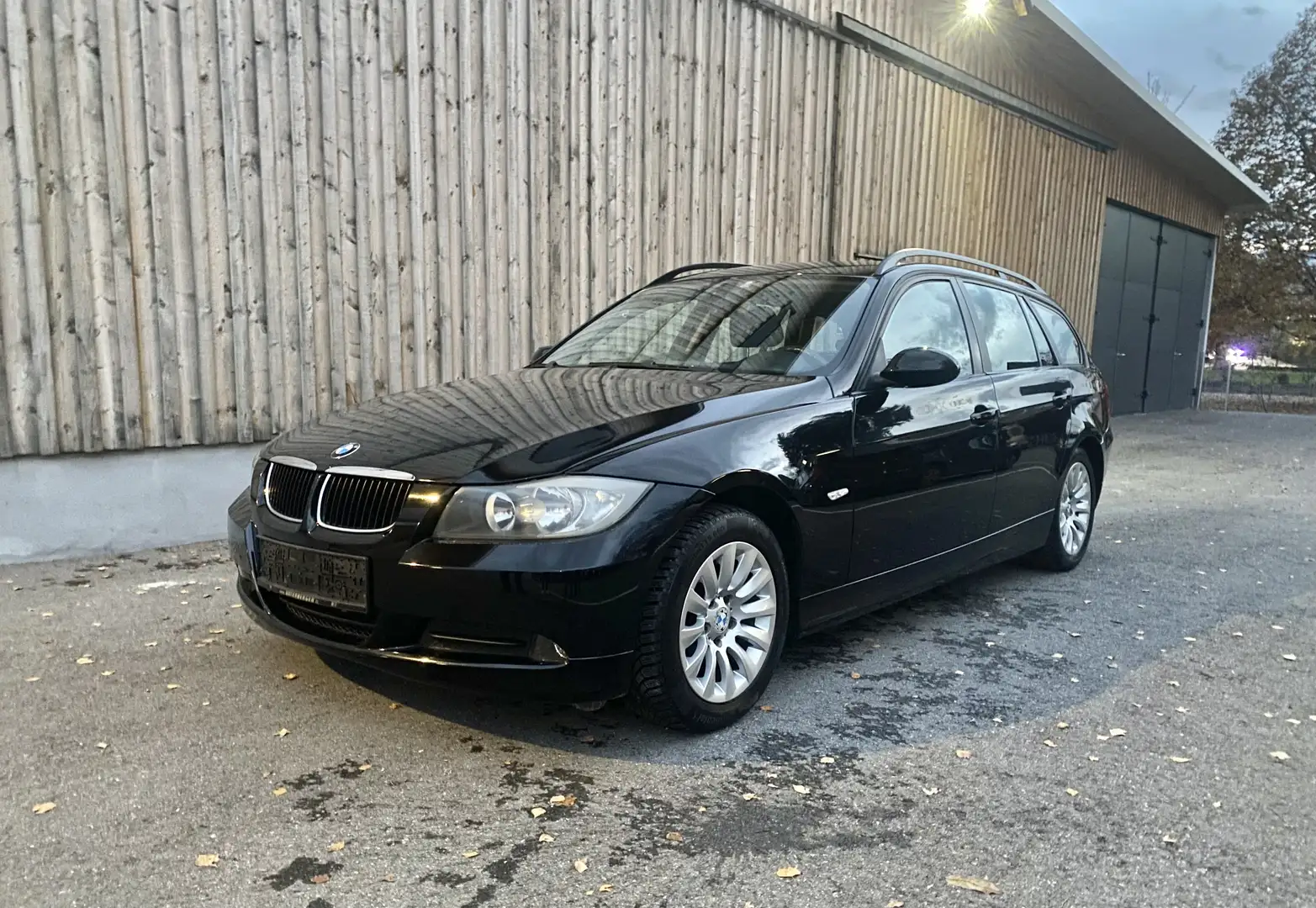 BMW 318 318i Negro - 1