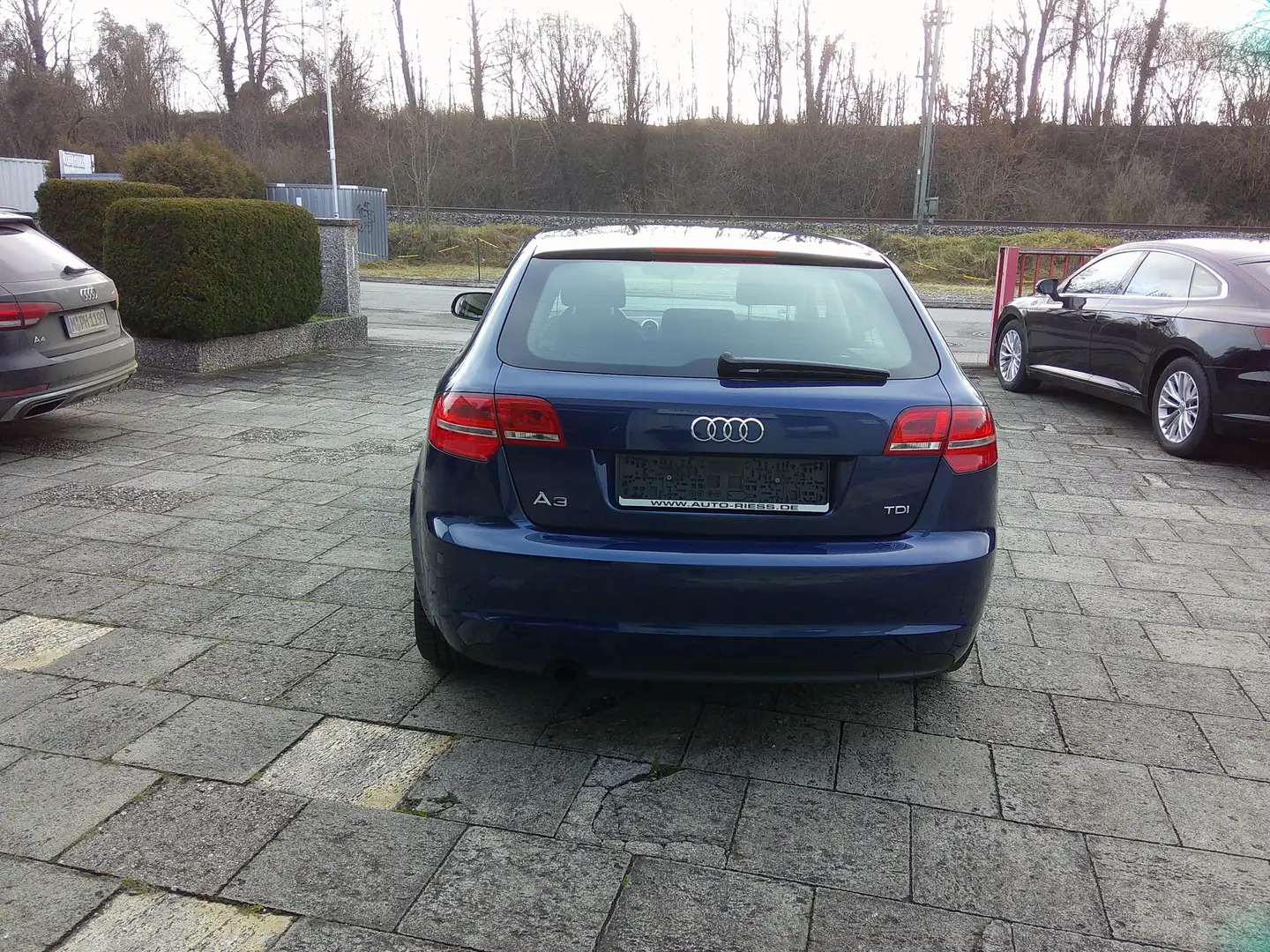 Audi A3 2.0 TDI Ambition Klima / SHZ Blau - 2