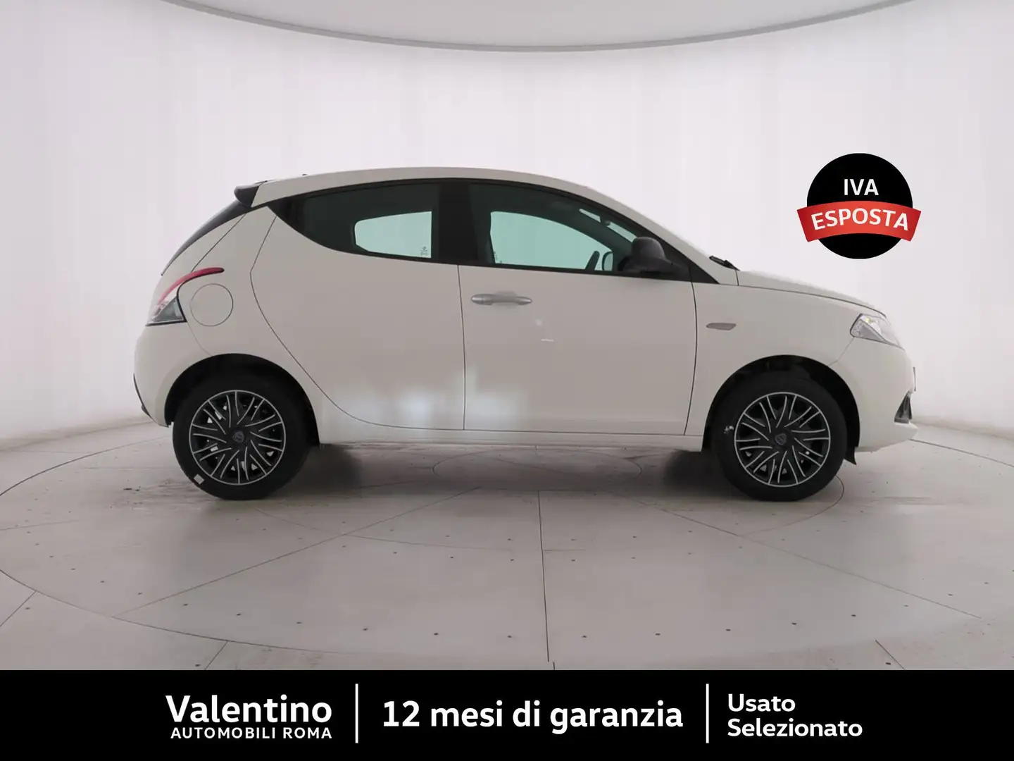 Lancia Ypsilon 1.0 FireFly 5 porte S&S Hybrid Silver Plus Bianco - 2