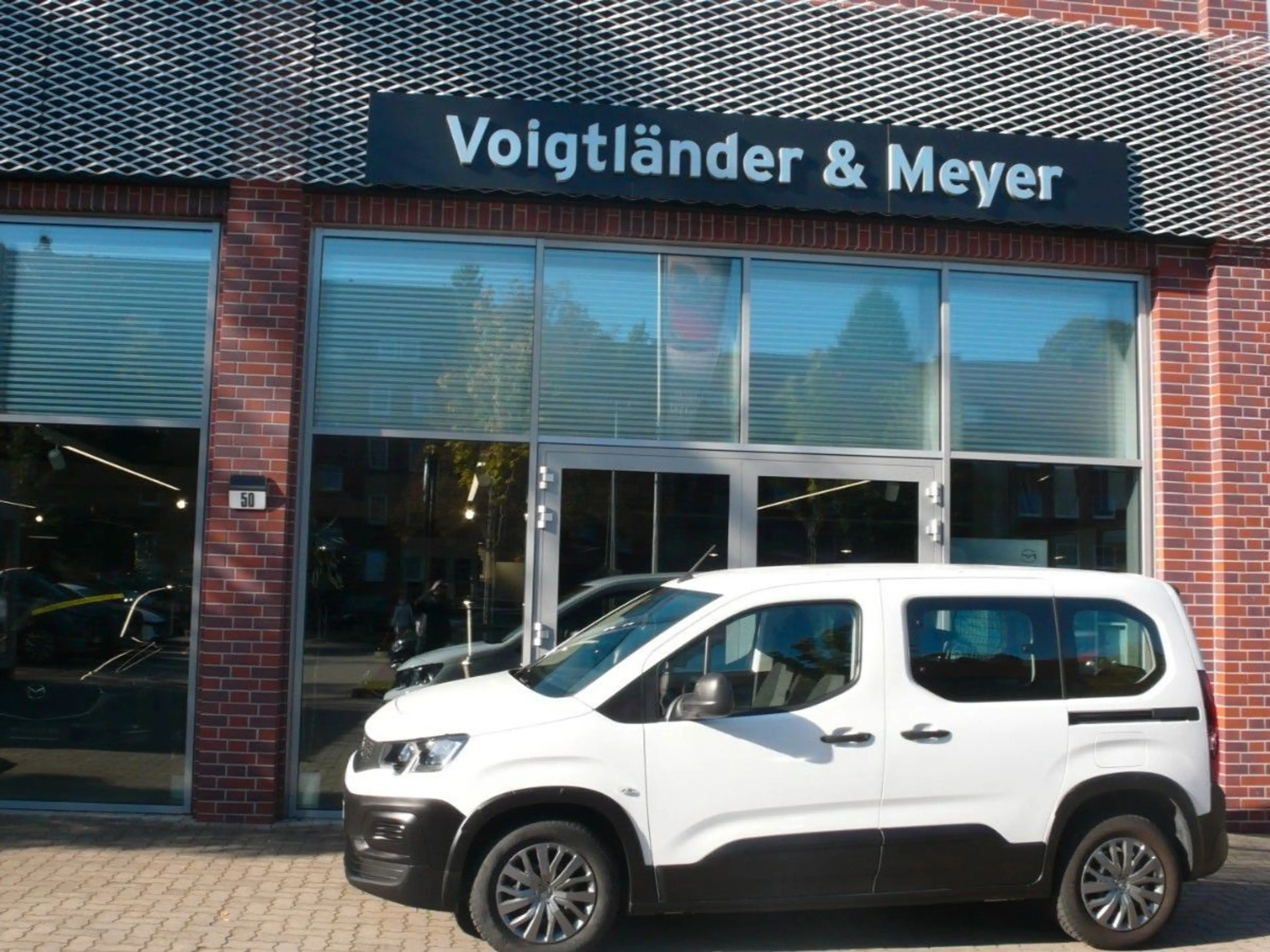 Peugeot Rifter Pure Tec 110 L1 Active Pack nur 7.526 KM