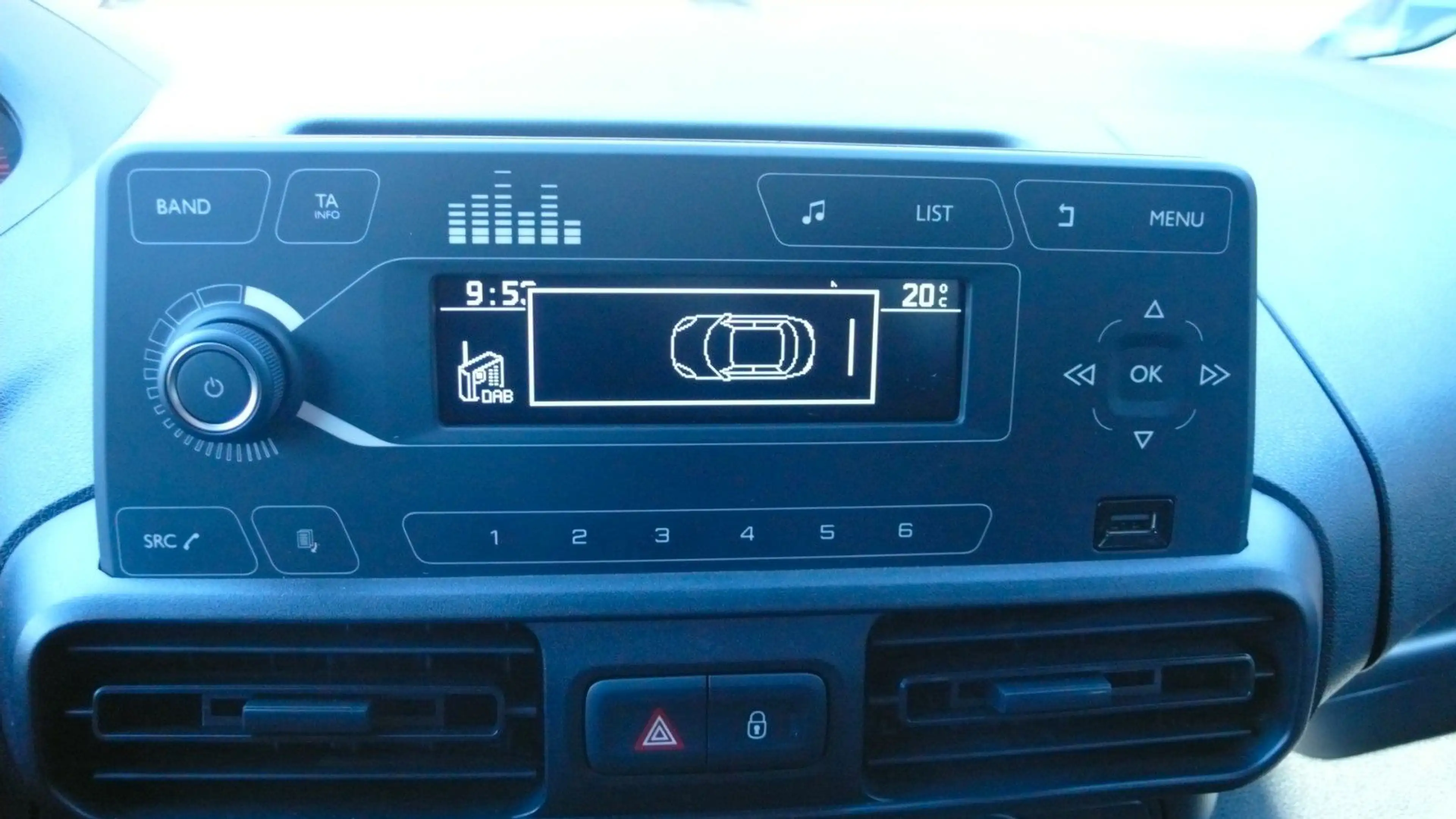 Peugeot Rifter Pure Tec 110 L1 Active Pack nur 7.526 KM — photo 15