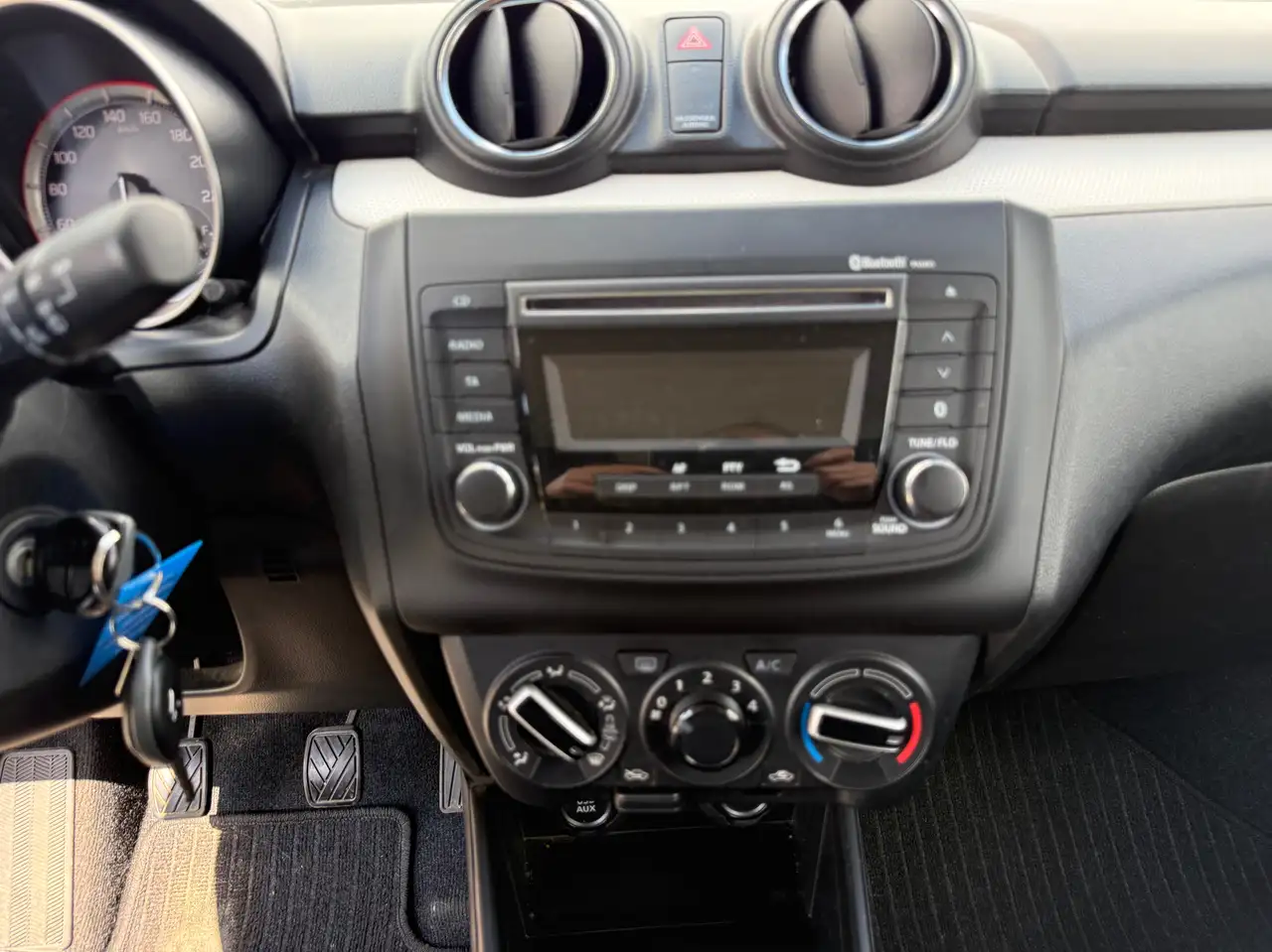 Suzuki Swift 1.2 Swift Dualjet hybride Confort, миниатюра 9