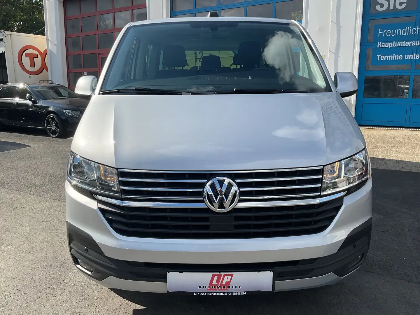 Volkswagen T6 Caravelle T6.1 Caravelle 2.0 TDI 150 PS DSG Lang Navi ACC Silber - 2