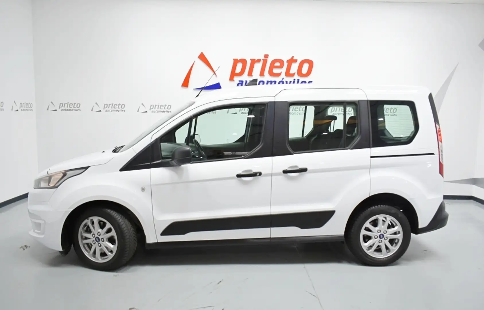 Ford Tourneo Connect 1.5TDCi Auto-S&S Trend 120 Blanco - 2