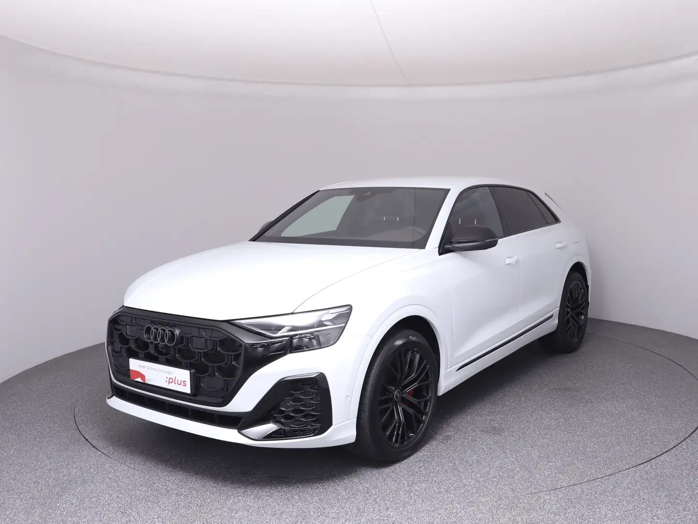 Audi Q8 55 TFSI e quattro Blanc - 1
