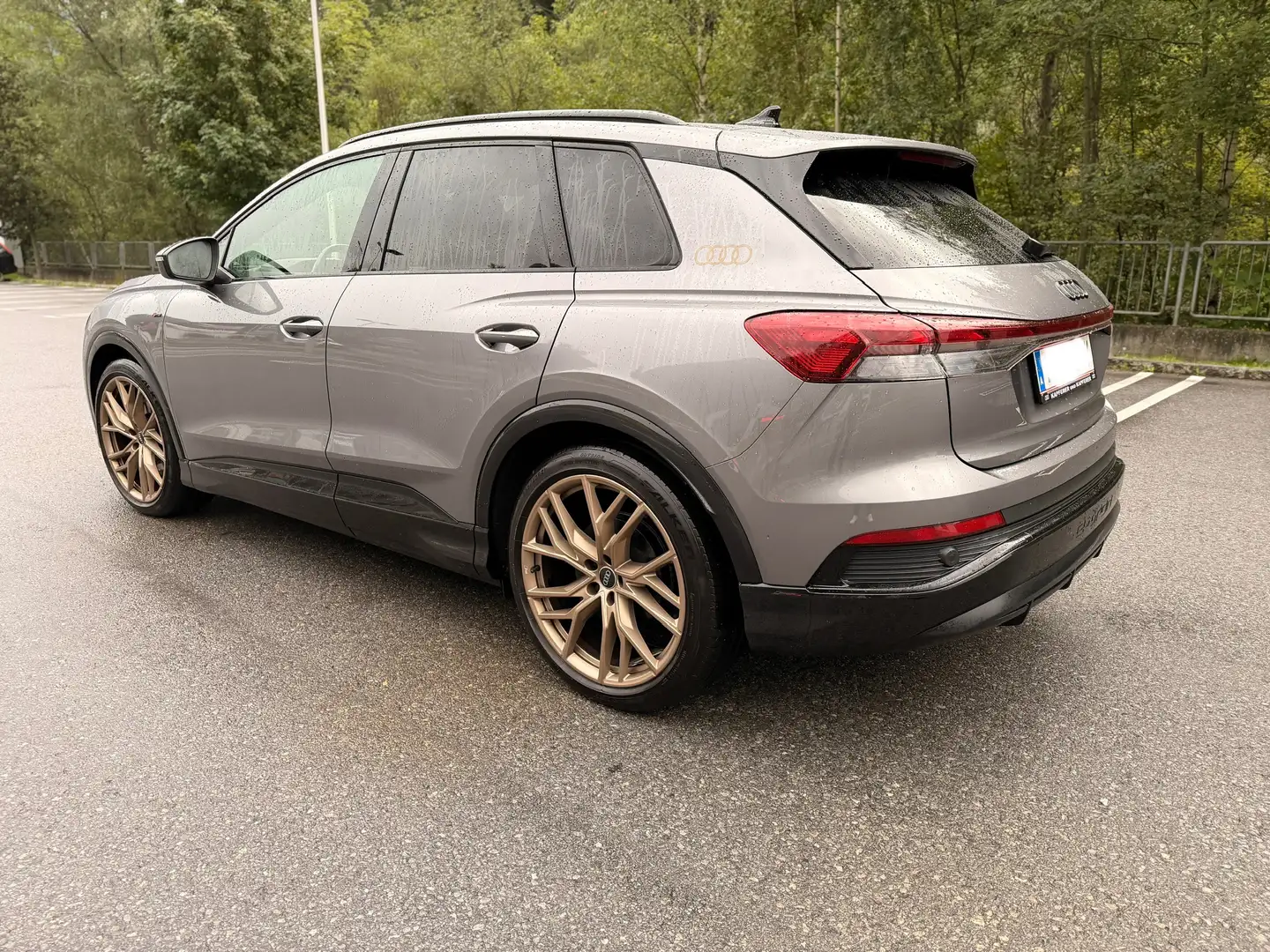 Audi Q4 e-tron Q4 50 e-tron quattro 220kW 82kWh Grau - 2