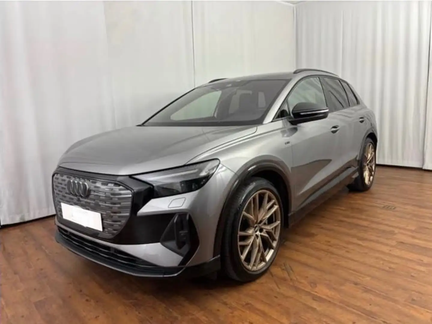 Audi Q4 e-tron Q4 50 e-tron quattro 220kW 82kWh Grau - 1