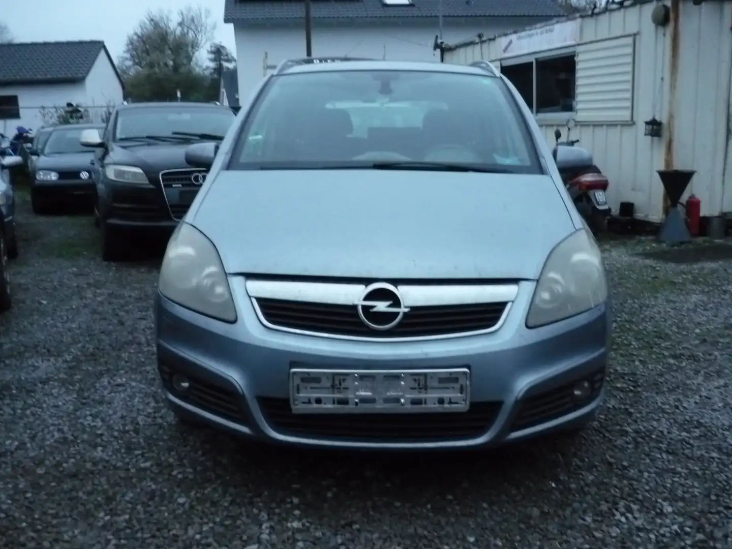 Opel Zafira 1.9 CDTI Šedá - 1