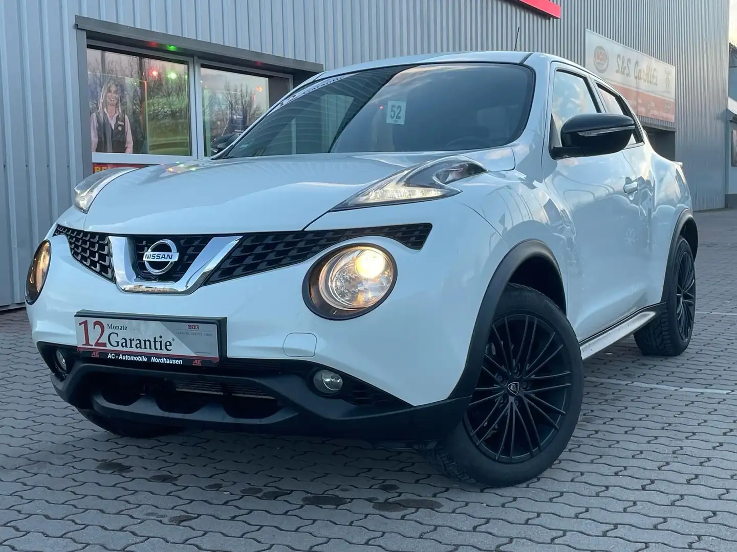 Nissan Juke N-Connecta 4x4 Weiß - 1