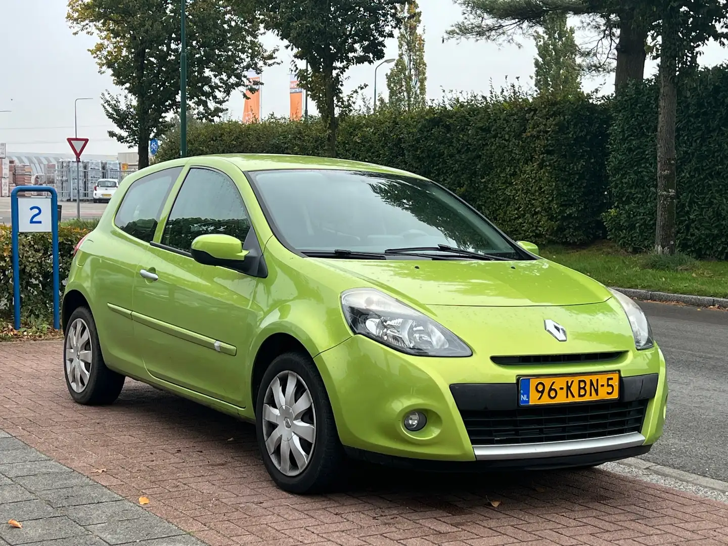 Renault Clio 1.2 Dynamique ** AIRCO/ NAVI/ NWE APK 10-2026 ! / Verde - 1