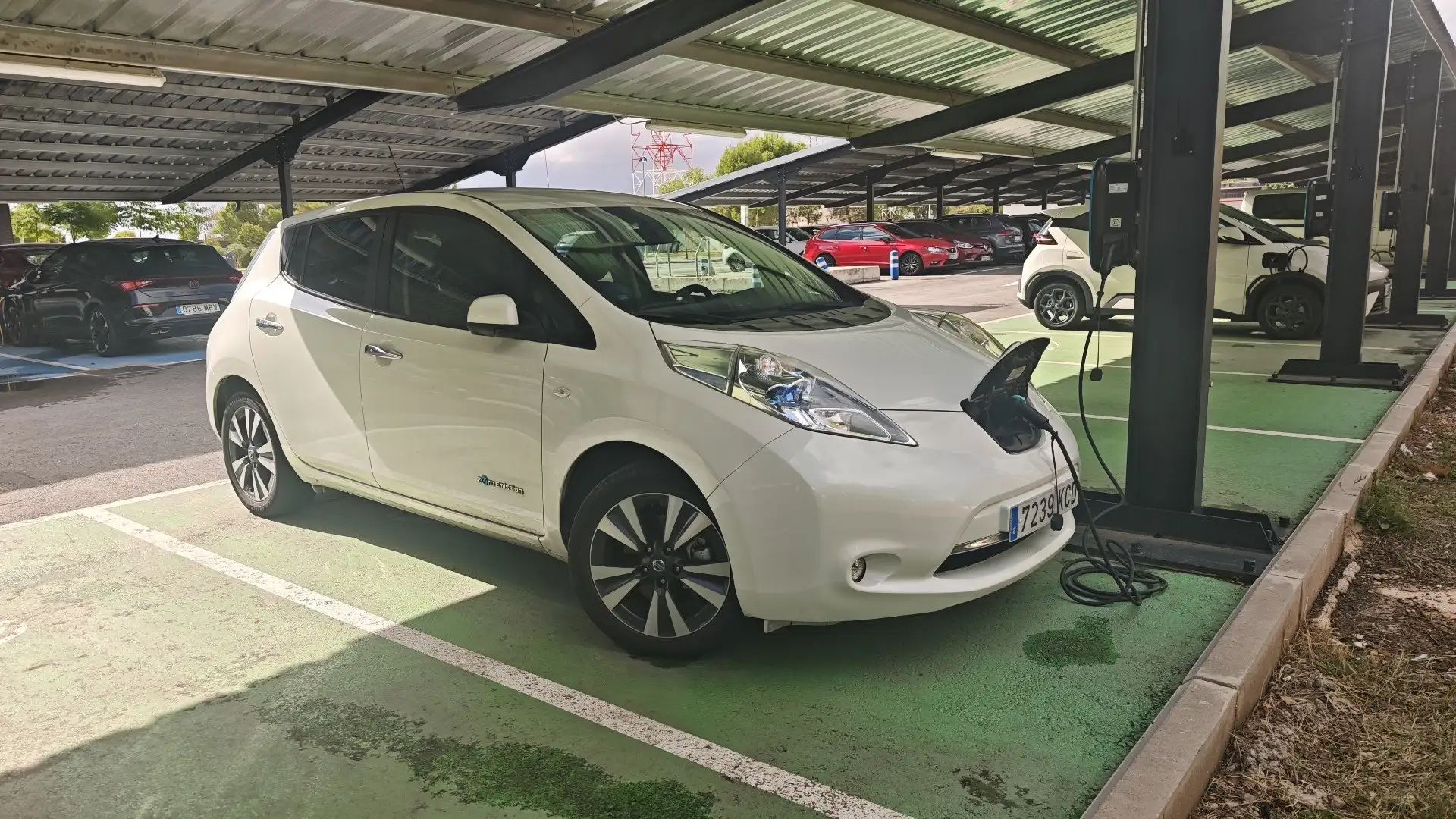 Nissan Leaf Tekna 30KWh - 1
