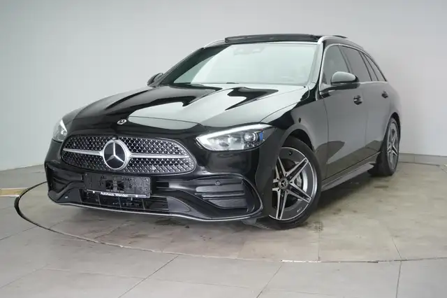 Mercedes-Benz C-Class view 3