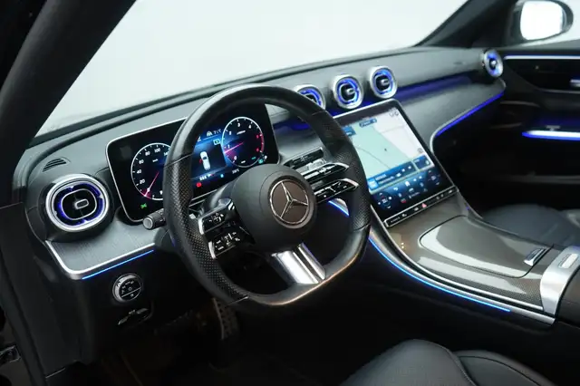 Mercedes-Benz C-Class view 13