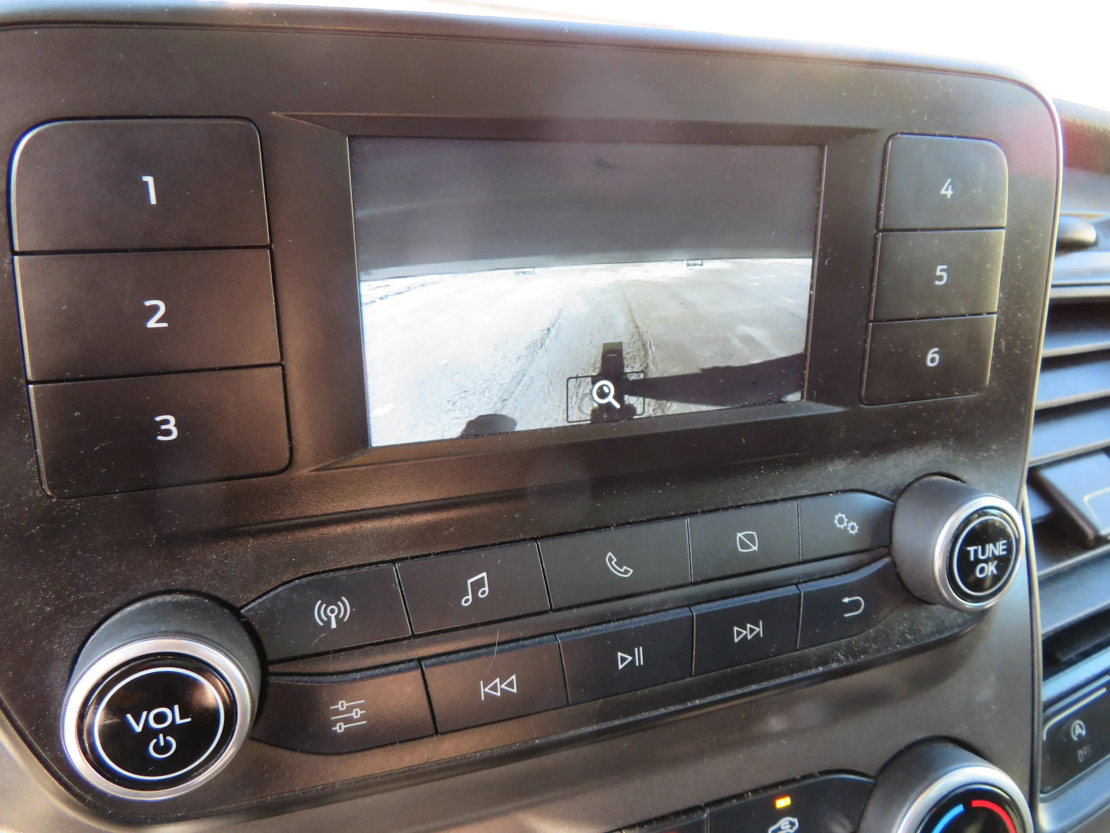 Ford Transit 2.0TDCi Kipper — photo 14