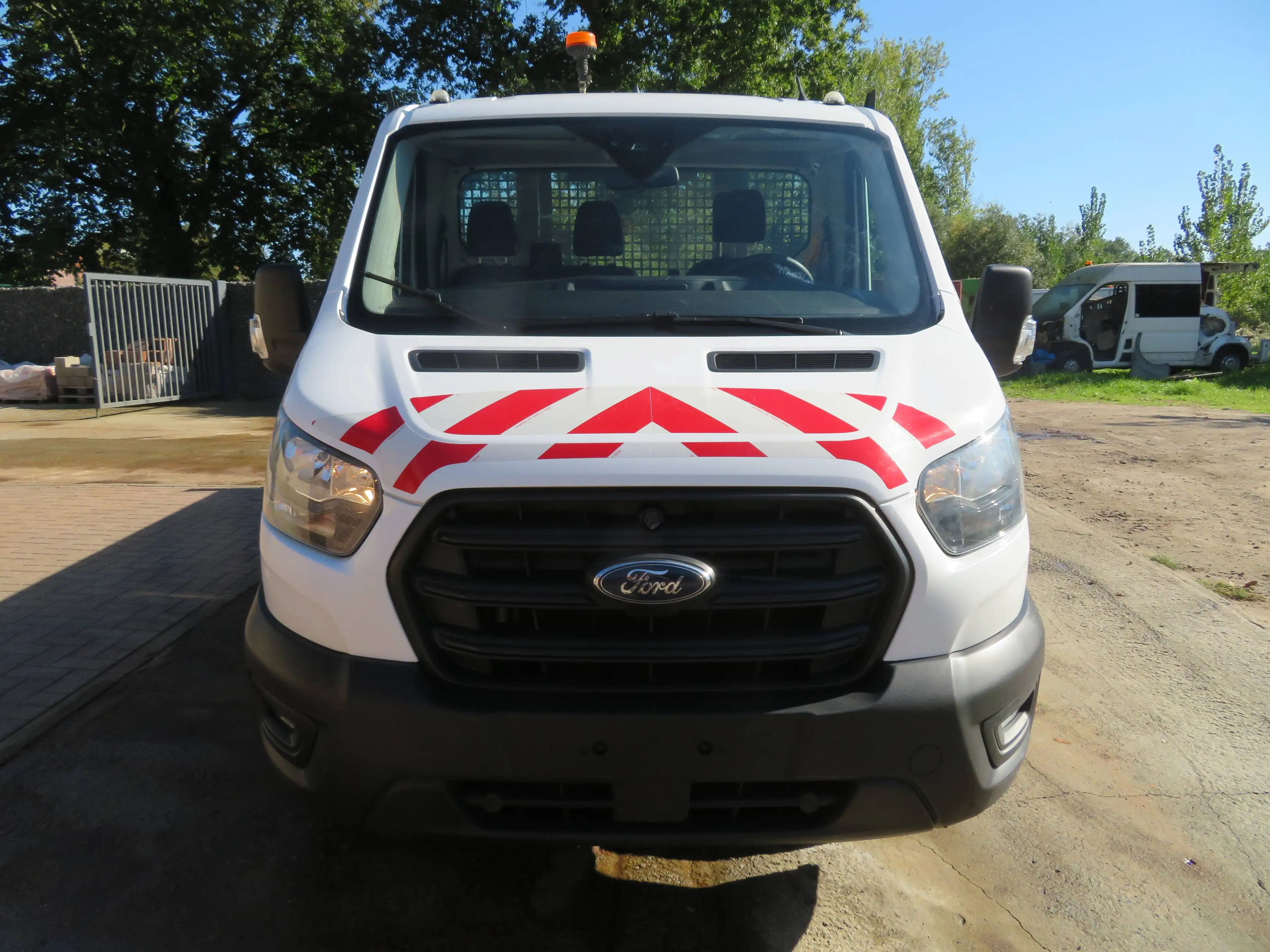 Ford Transit 2.0TDCi Kipper — photo 2