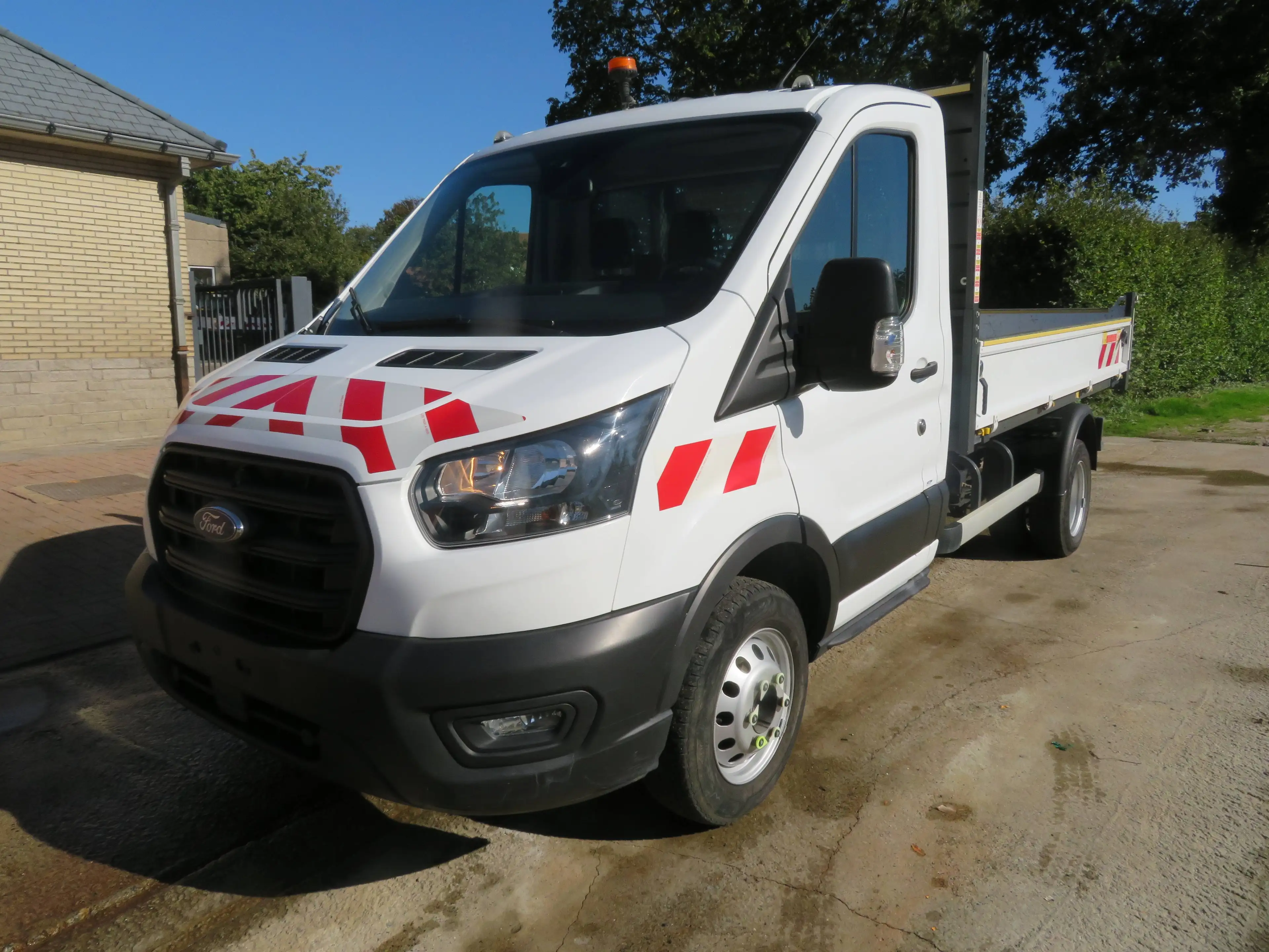 Ford Transit 2.0TDCi Kipper — photo 3