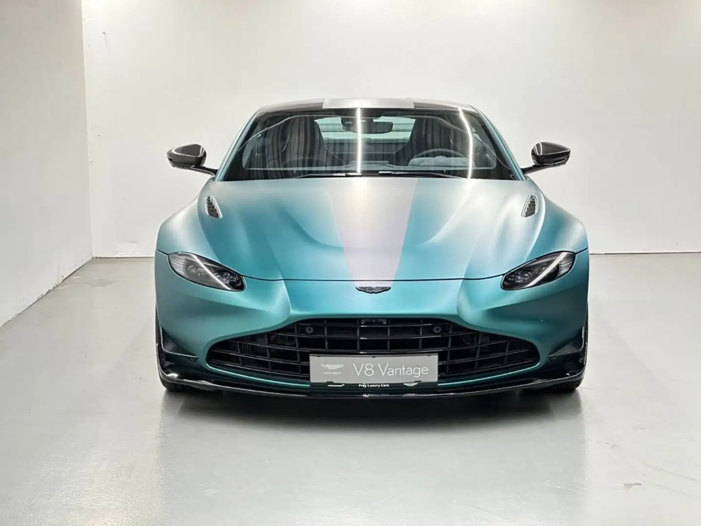 Aston Martin Vantage 4.0 V8 Verde - 2