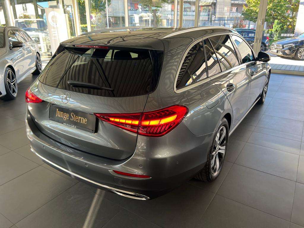 Mercedes-Benz C 220