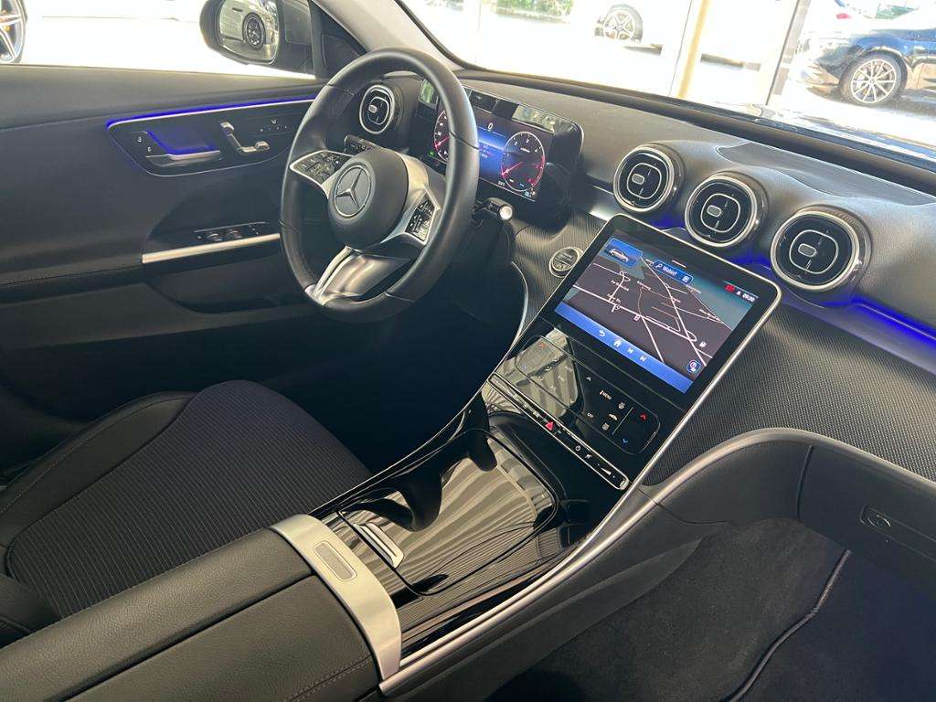 Mercedes-Benz C 220