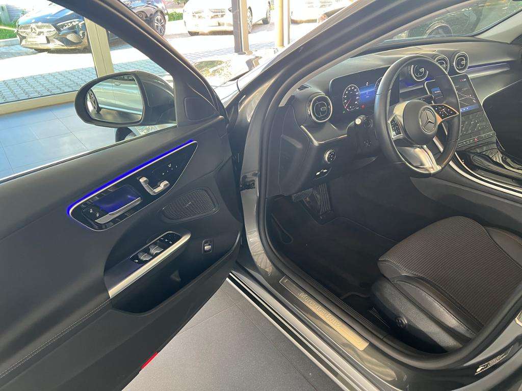 Mercedes-Benz C 220