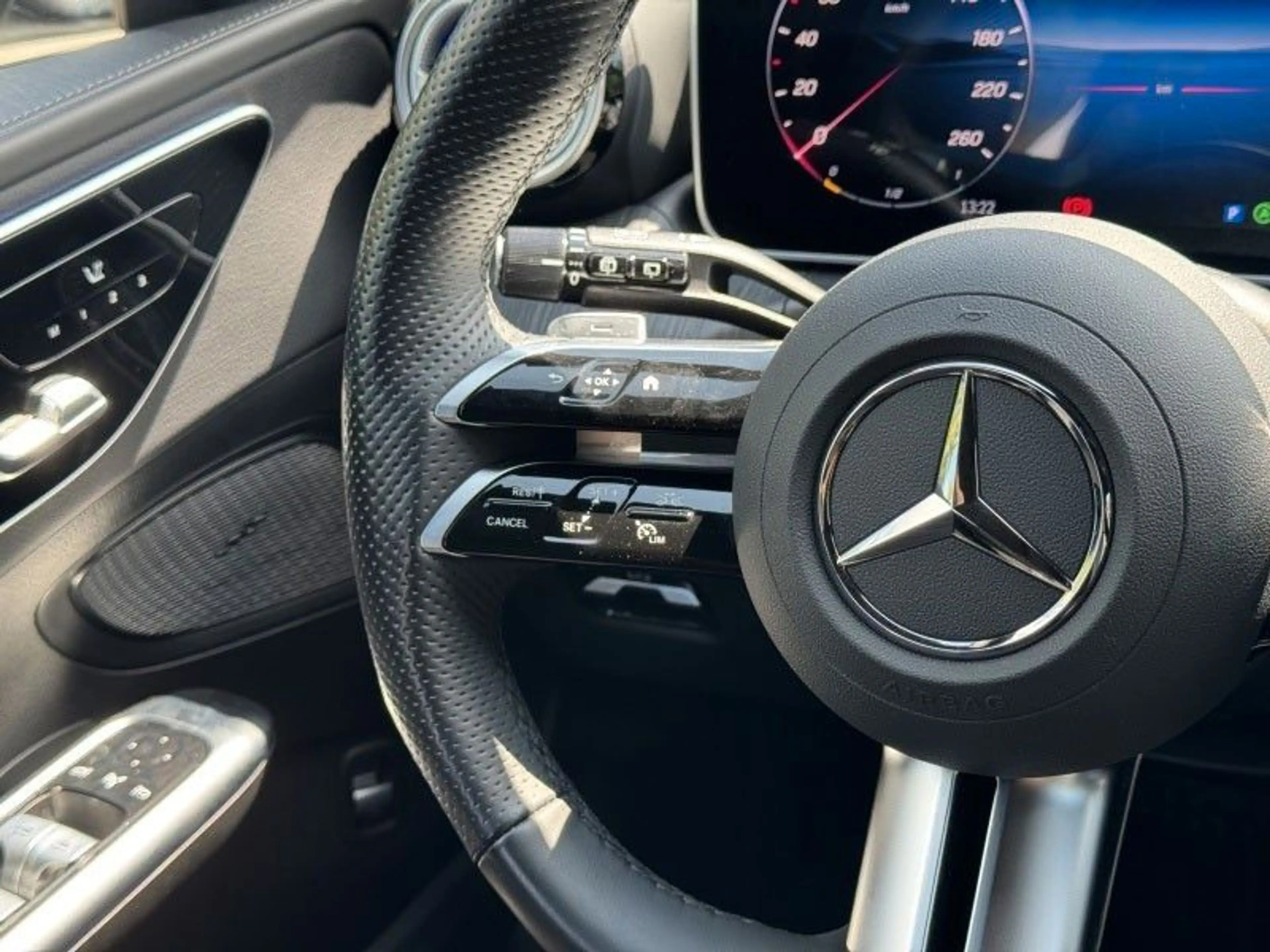 Mercedes-Benz C 200 C T-Modell C 200 — photo 13