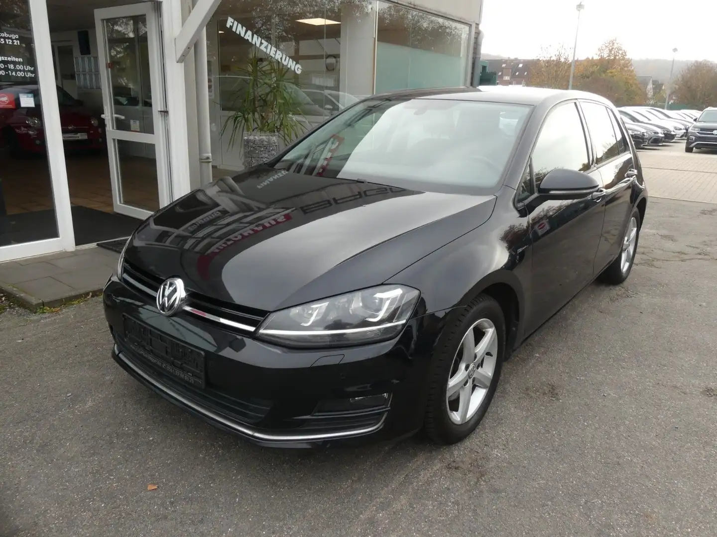 Volkswagen Golf VII Lim. Highline BMT Schwarz - 2