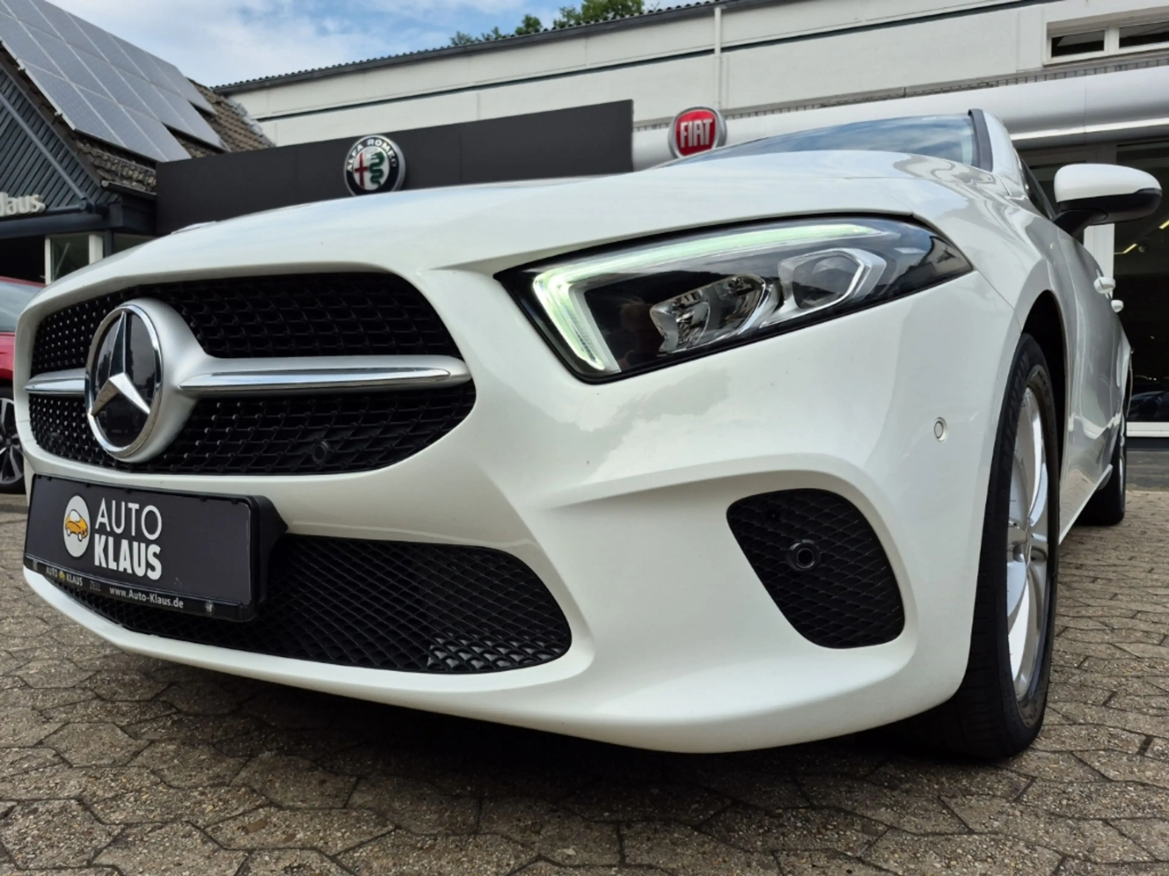 Mercedes-Benz A 220 Progressive 4Matic Navi LED-HighP Sitzheizung — photo 6