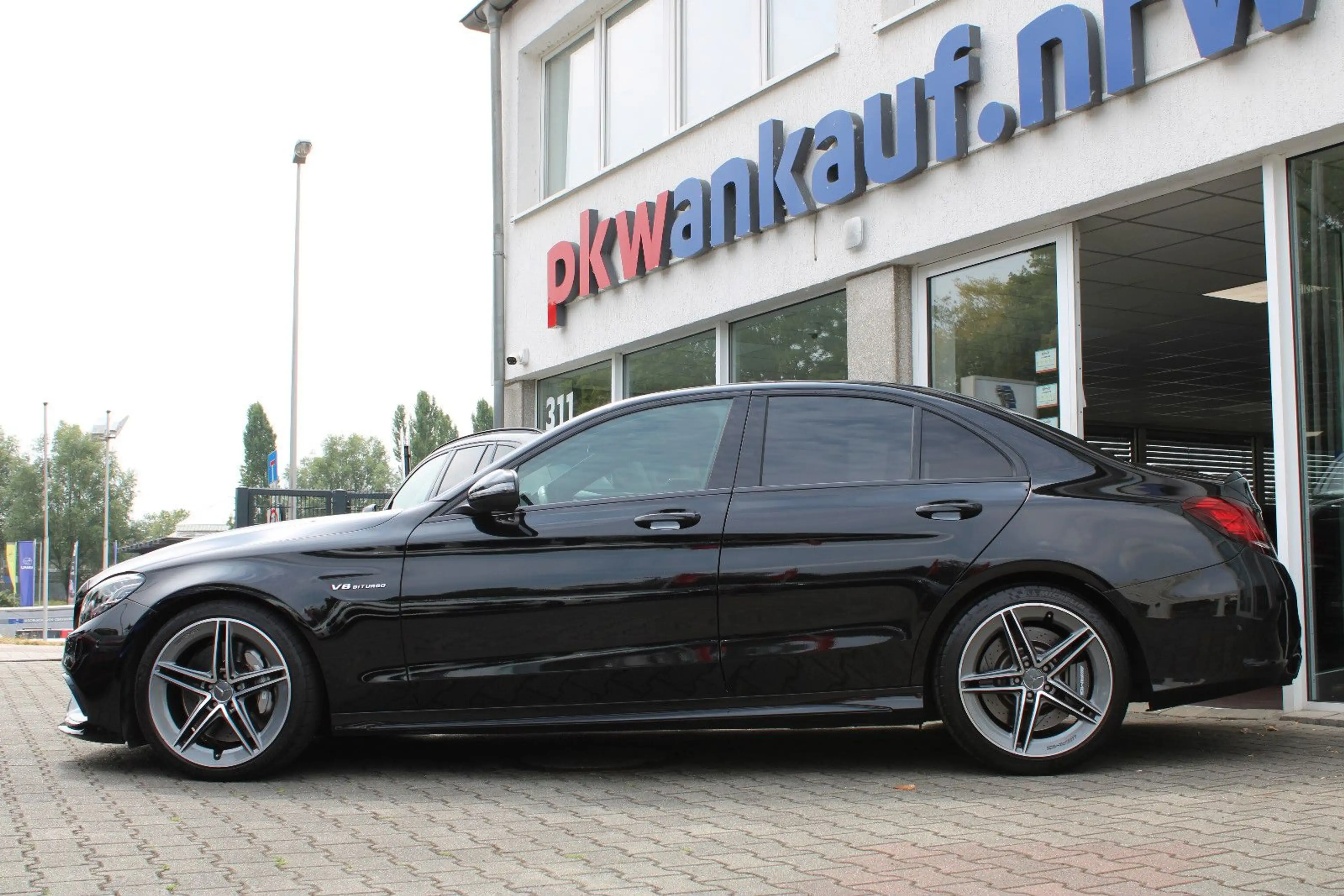 Mercedes-Benz C 63 AMG /1.Hand/Pano/Kamera/Navi/Klima/Leder — photo 10