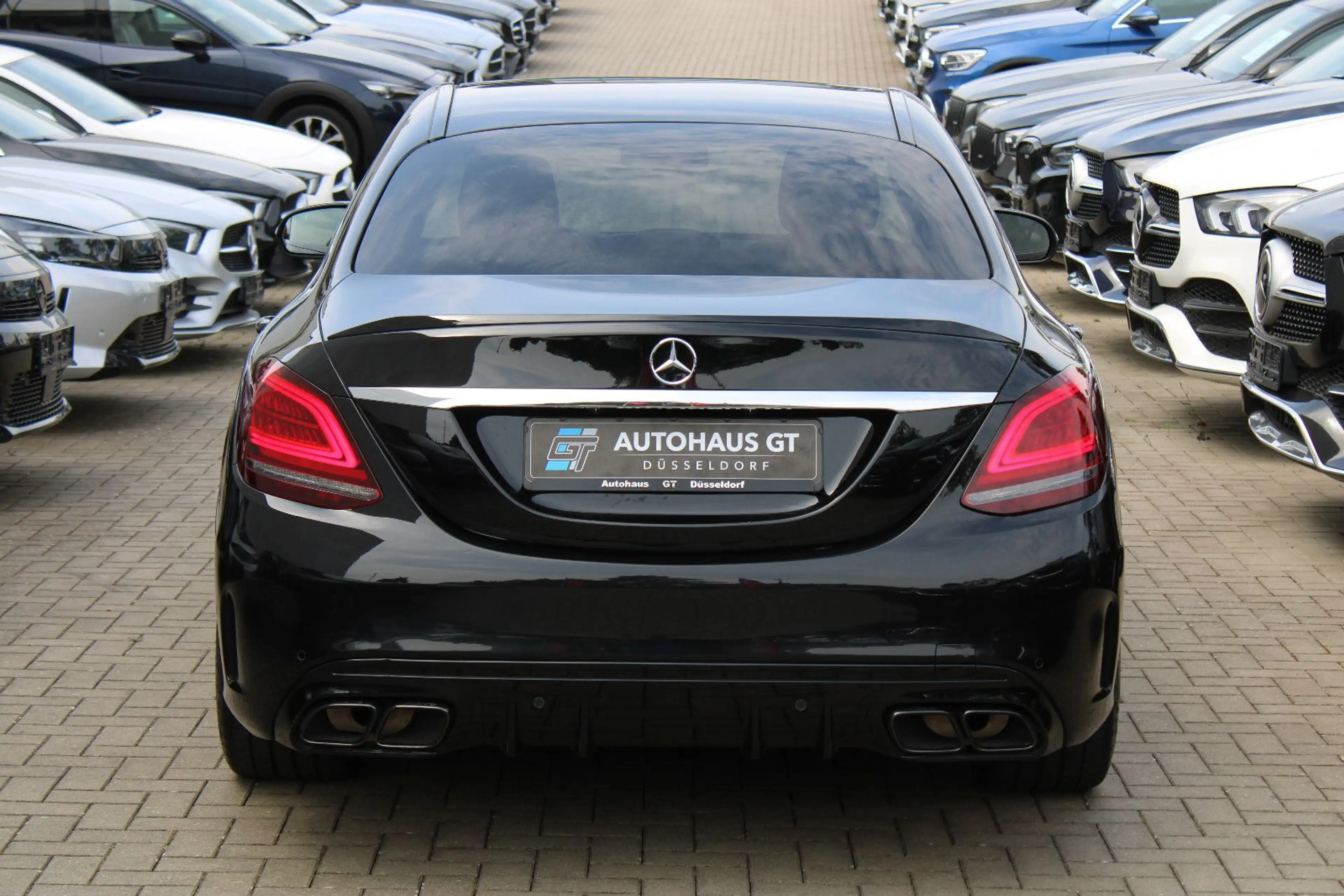 Mercedes-Benz C 63 AMG /1.Hand/Pano/Kamera/Navi/Klima/Leder — photo 8