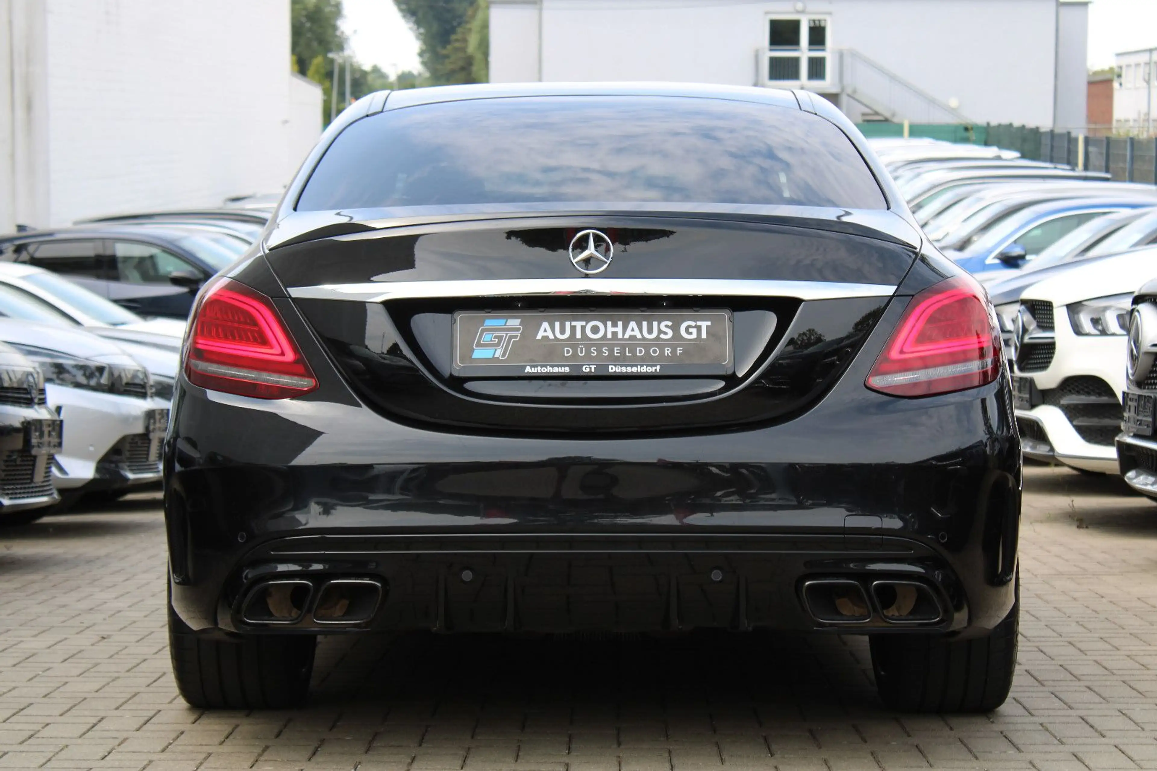 Mercedes-Benz C 63 AMG /1.Hand/Pano/Kamera/Navi/Klima/Leder — photo 11