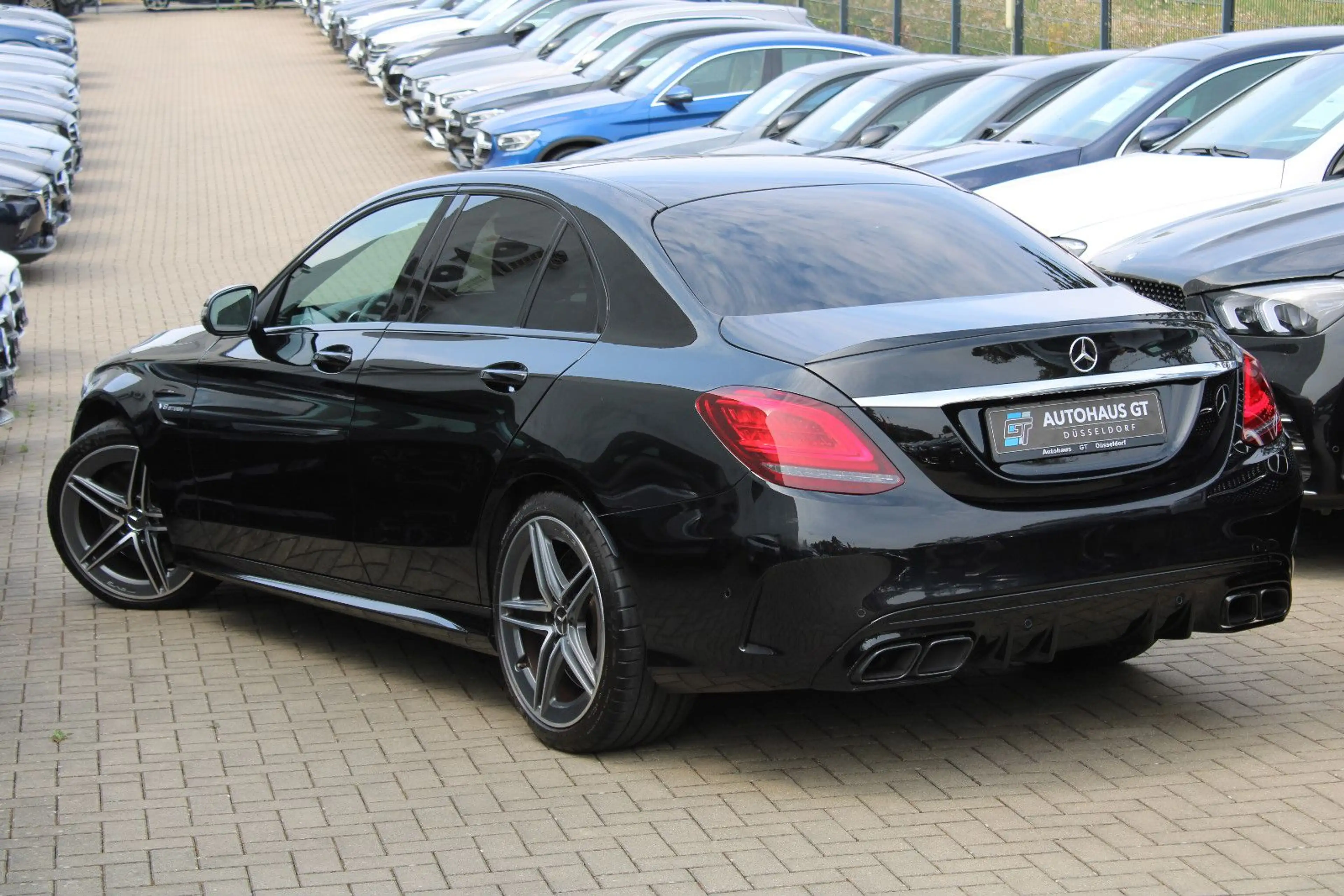 Mercedes-Benz C 63 AMG /1.Hand/Pano/Kamera/Navi/Klima/Leder — photo 4