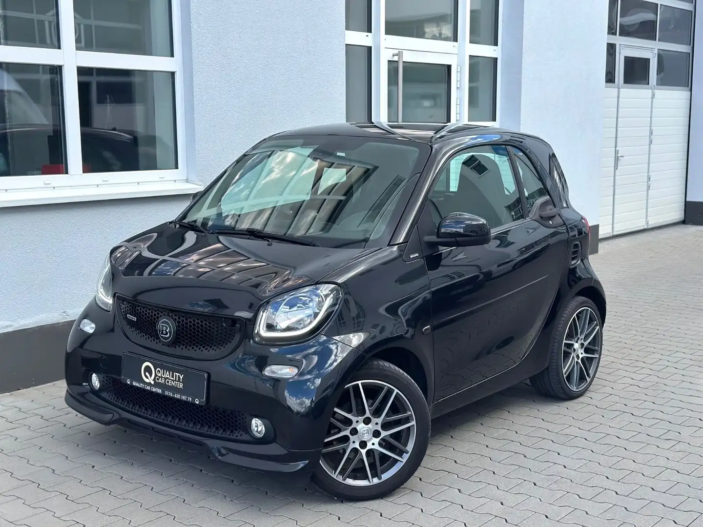 smart forTwo Coupe BRABUS *NAVI*PANO*SOUND JBL * Schwarz - 2