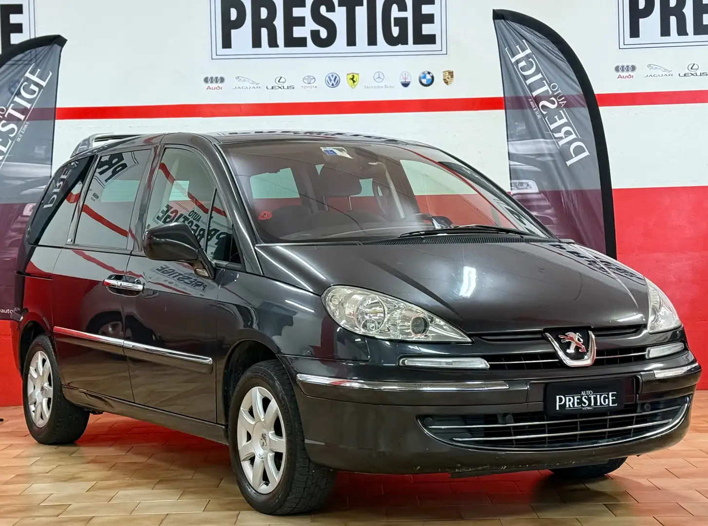 Peugeot 807 2.0 hdi 16v SV navi 136cv fap Gris - 1