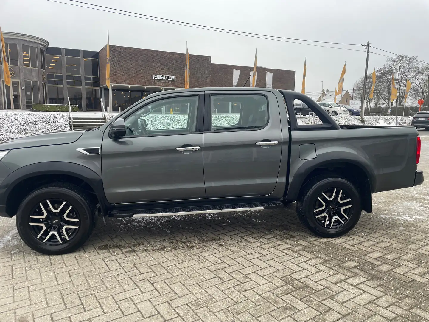 JAC 8 Pro Grau - 1