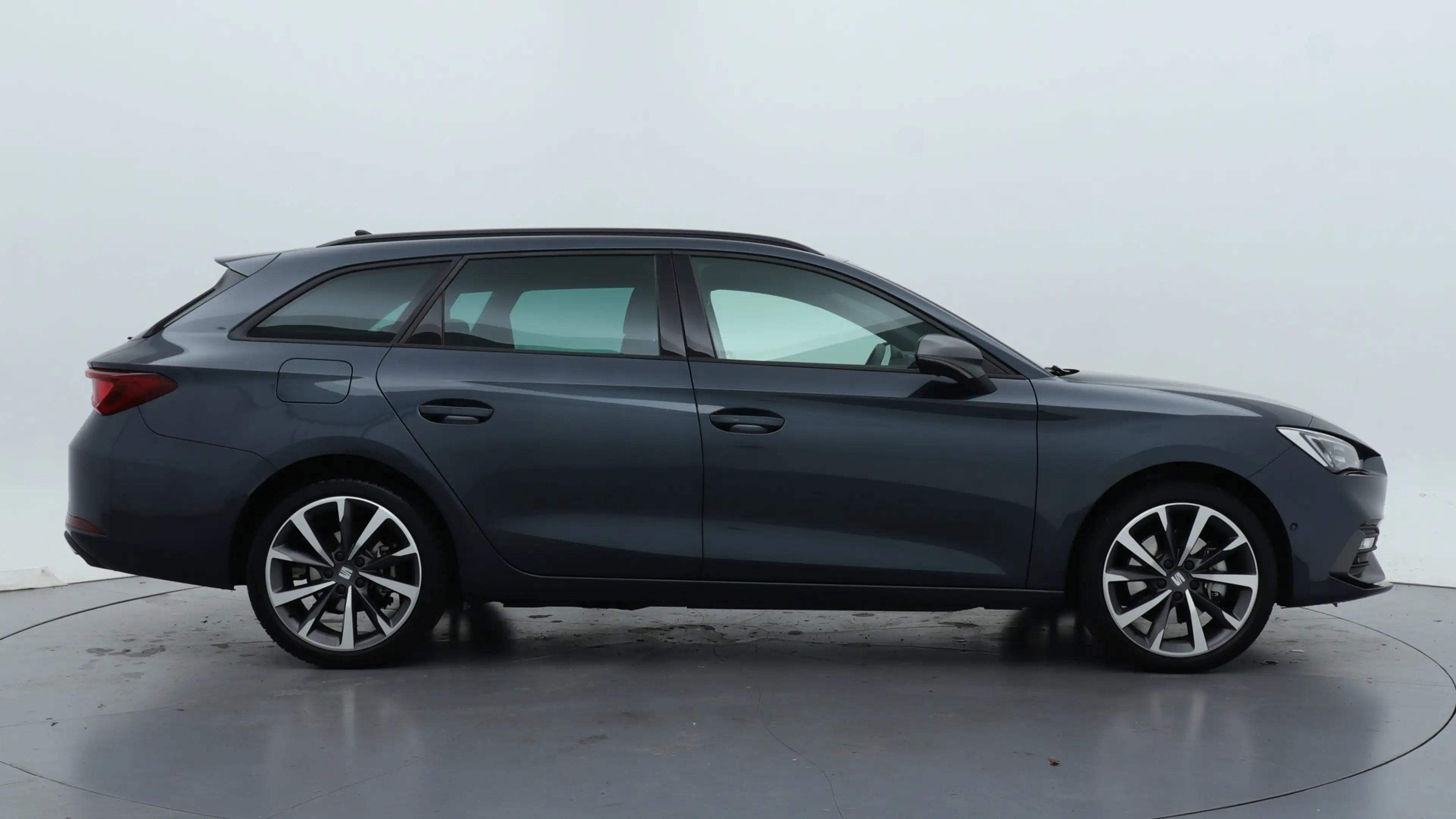 SEAT Leon e-Hybrid Sportstourer 1.4 TSI eHybrid PHEV 204pk FR Busines — photo 4