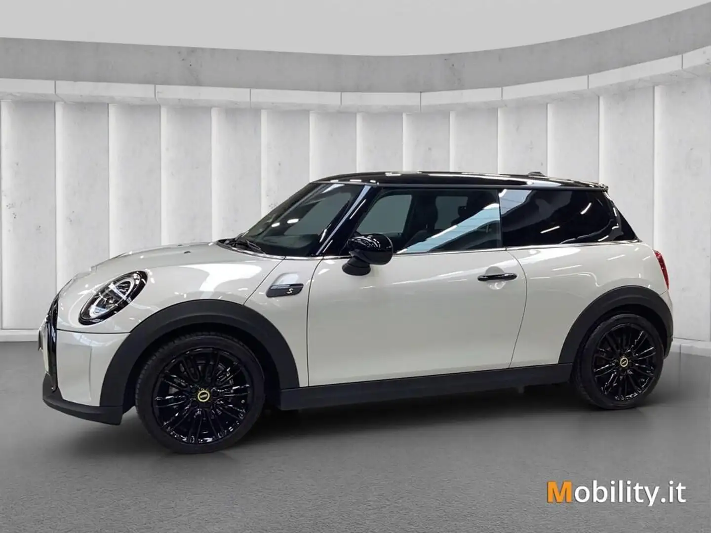 MINI Cooper SE 3p Classic auto Silber - 2