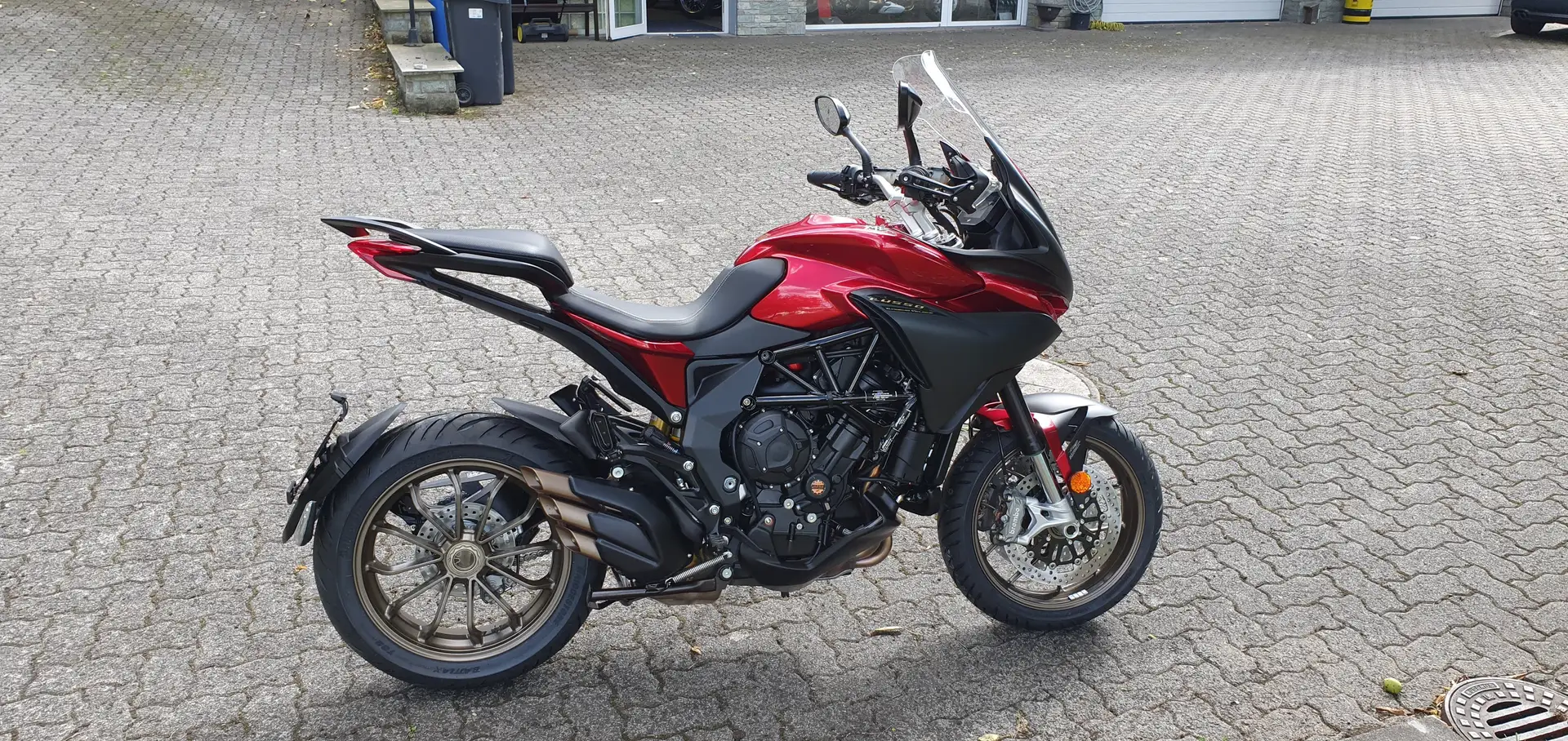 MV Agusta Turismo Veloce 800 Lusso Modell Euro5 Schwarz - 2