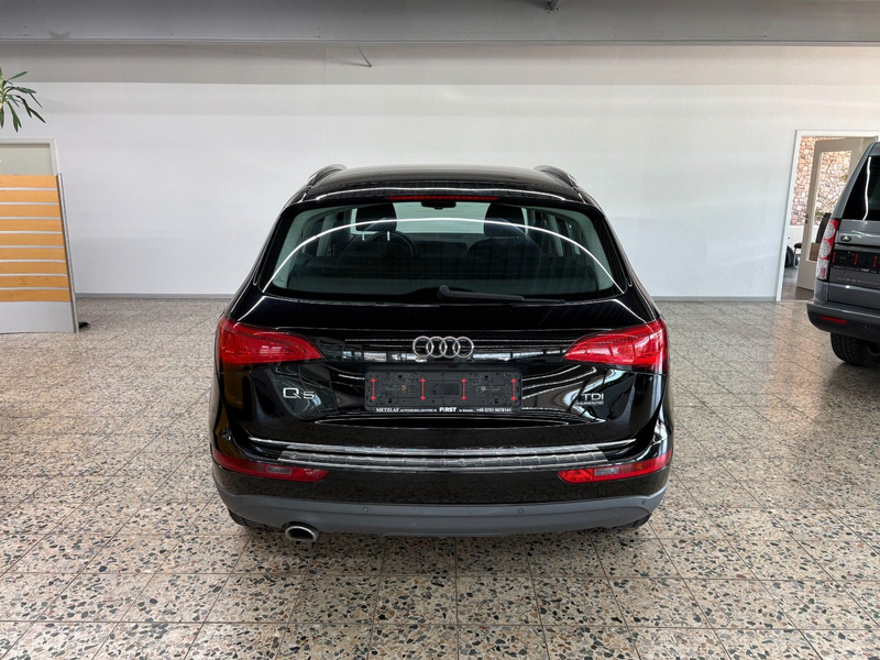 Audi Q5 2.0TDI/quattro/AHK/Kamera/Totwinkel/PDC — photo 6