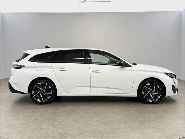 Peugeot 308 view 10