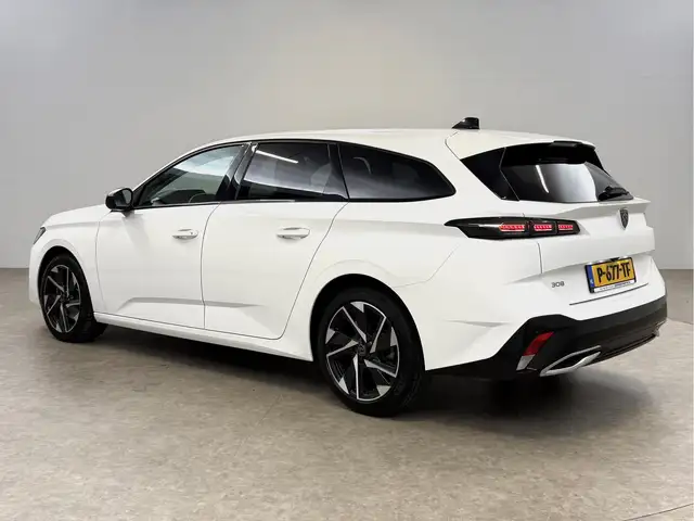 Peugeot 308 view 3