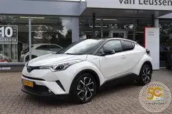 Toyota C-HR Alarm, LED verlichting, Getinte ramen, Stoelverwarming, Lichtmetalen velgen, Lane Departure Warning Systeem, Adaptieve Cruise Control, Parkeerhulp achter