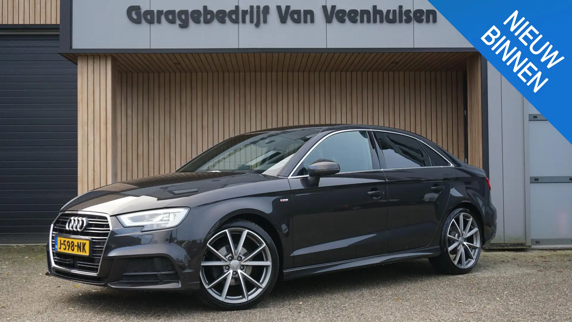 Audi A3 Limousine 1.4 TFSI 150pk 2x S-Line S-Tronic 19inch Brun - 1
