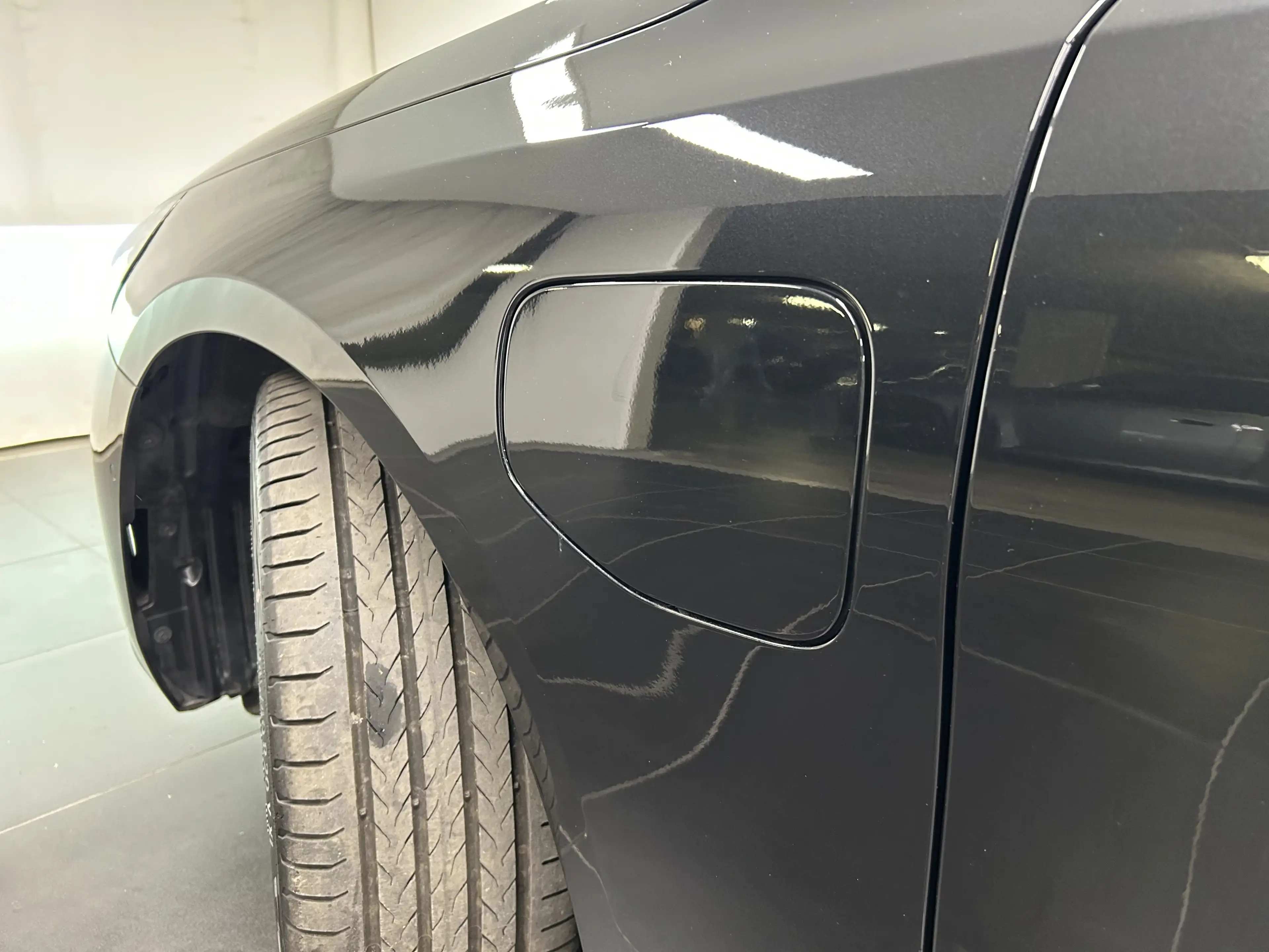 BMW 550 e xDrive Limousine — photo 11