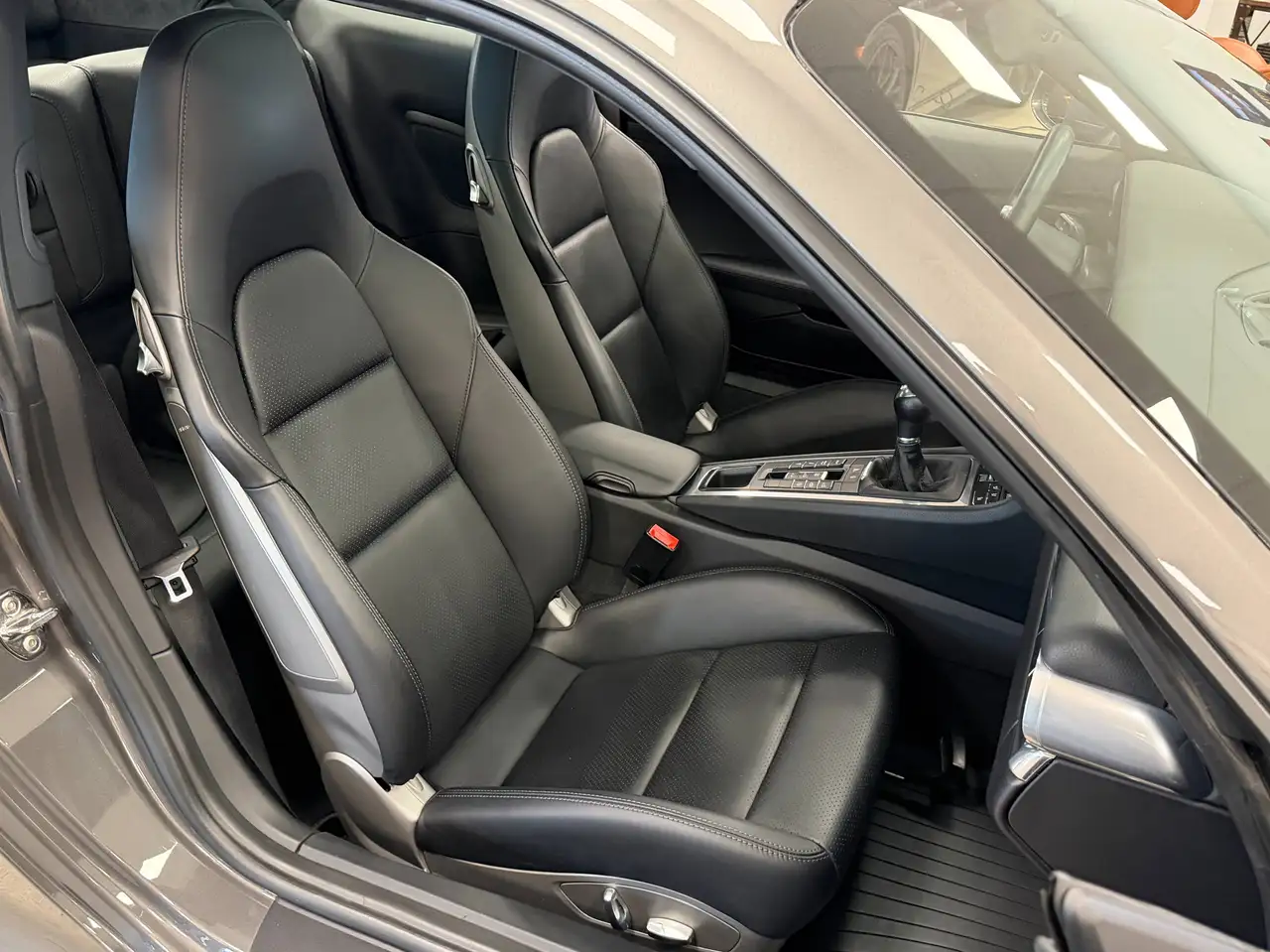 Porsche 911 снимка Porsche 911