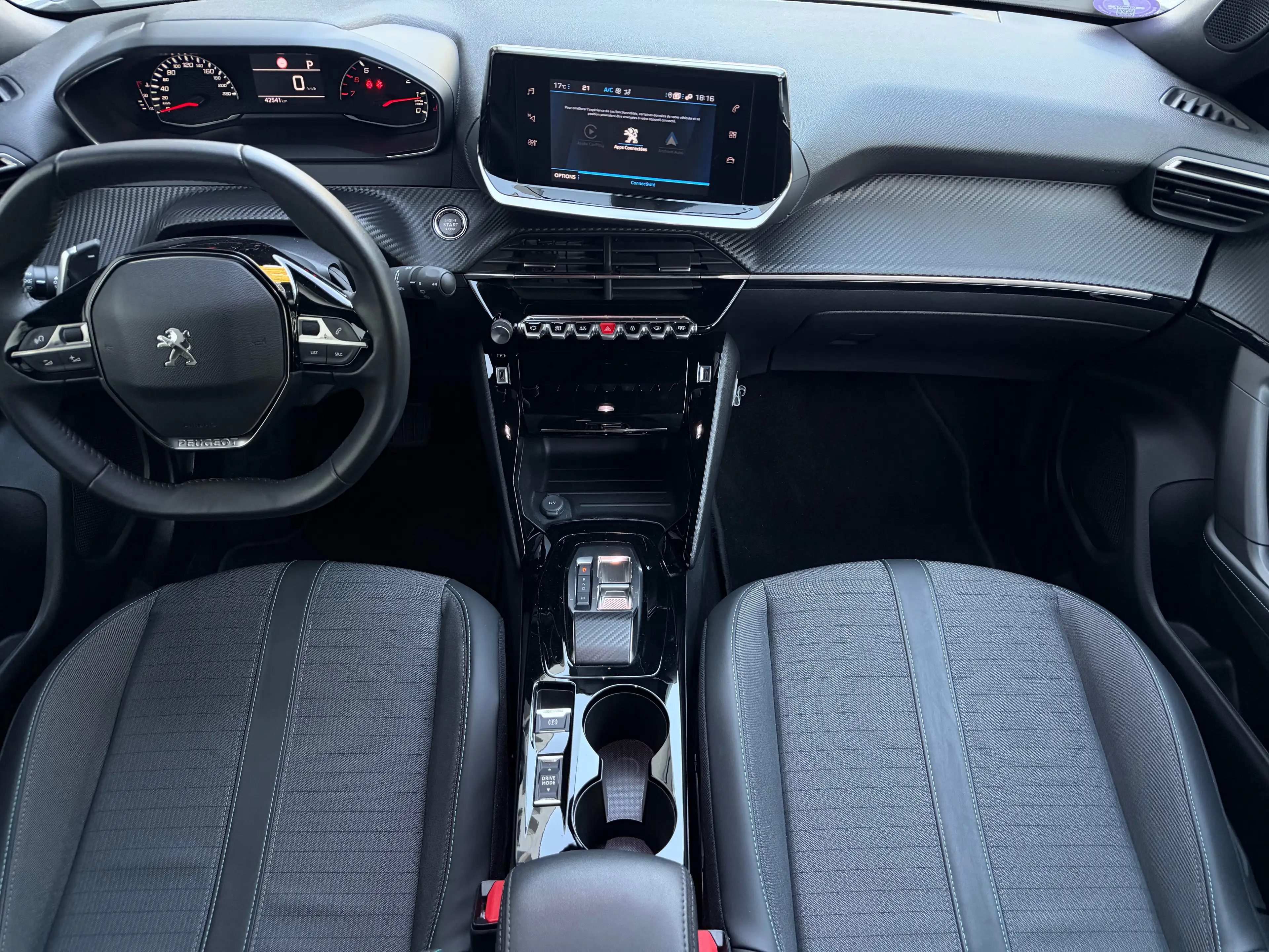 Peugeot 2008 1.2 Allure BOÎTE AUTO/GPS/CAMÉRA/CLIM — photo 12