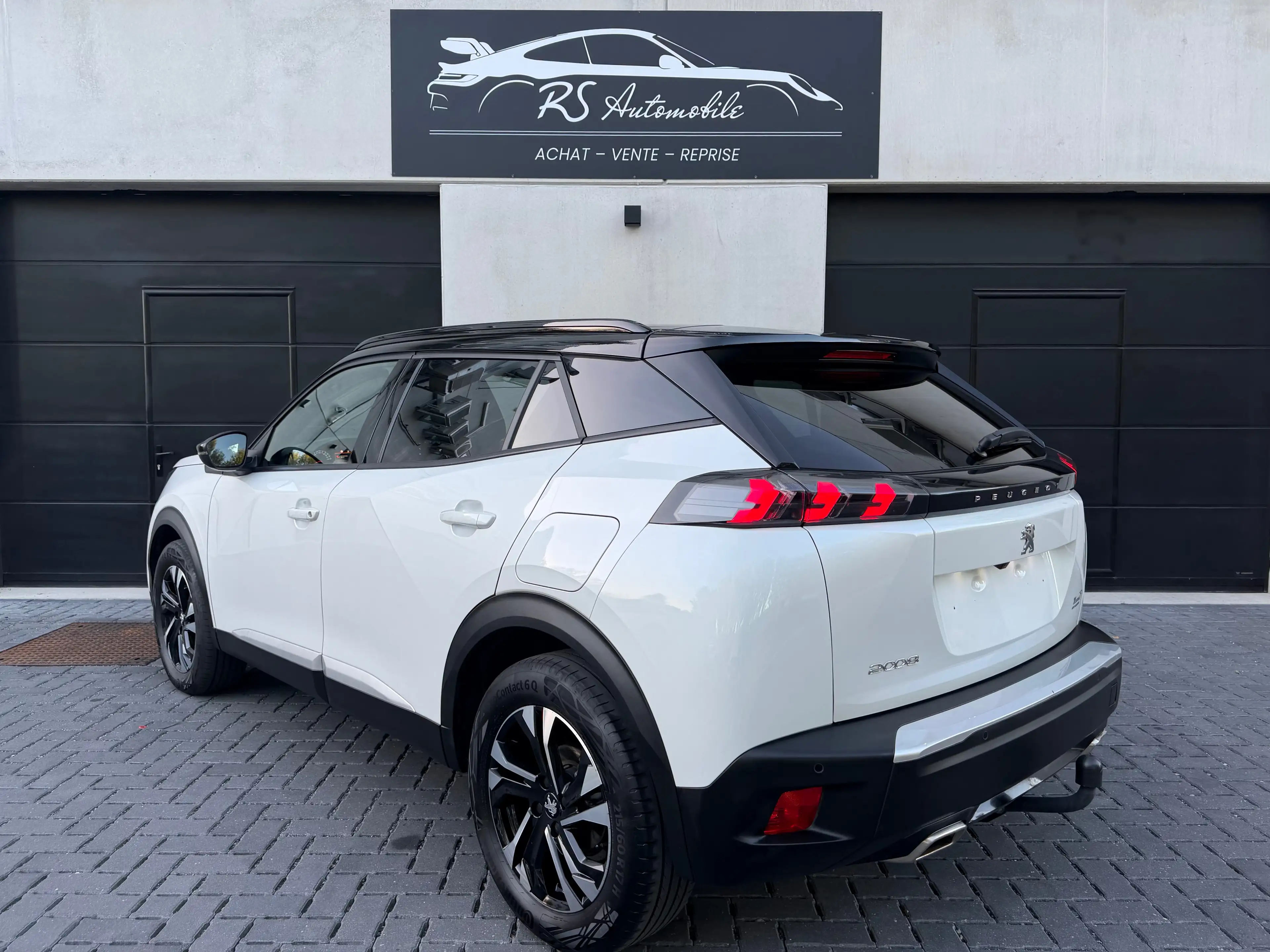 Peugeot 2008 1.2 Allure BOÎTE AUTO/GPS/CAMÉRA/CLIM — photo 5