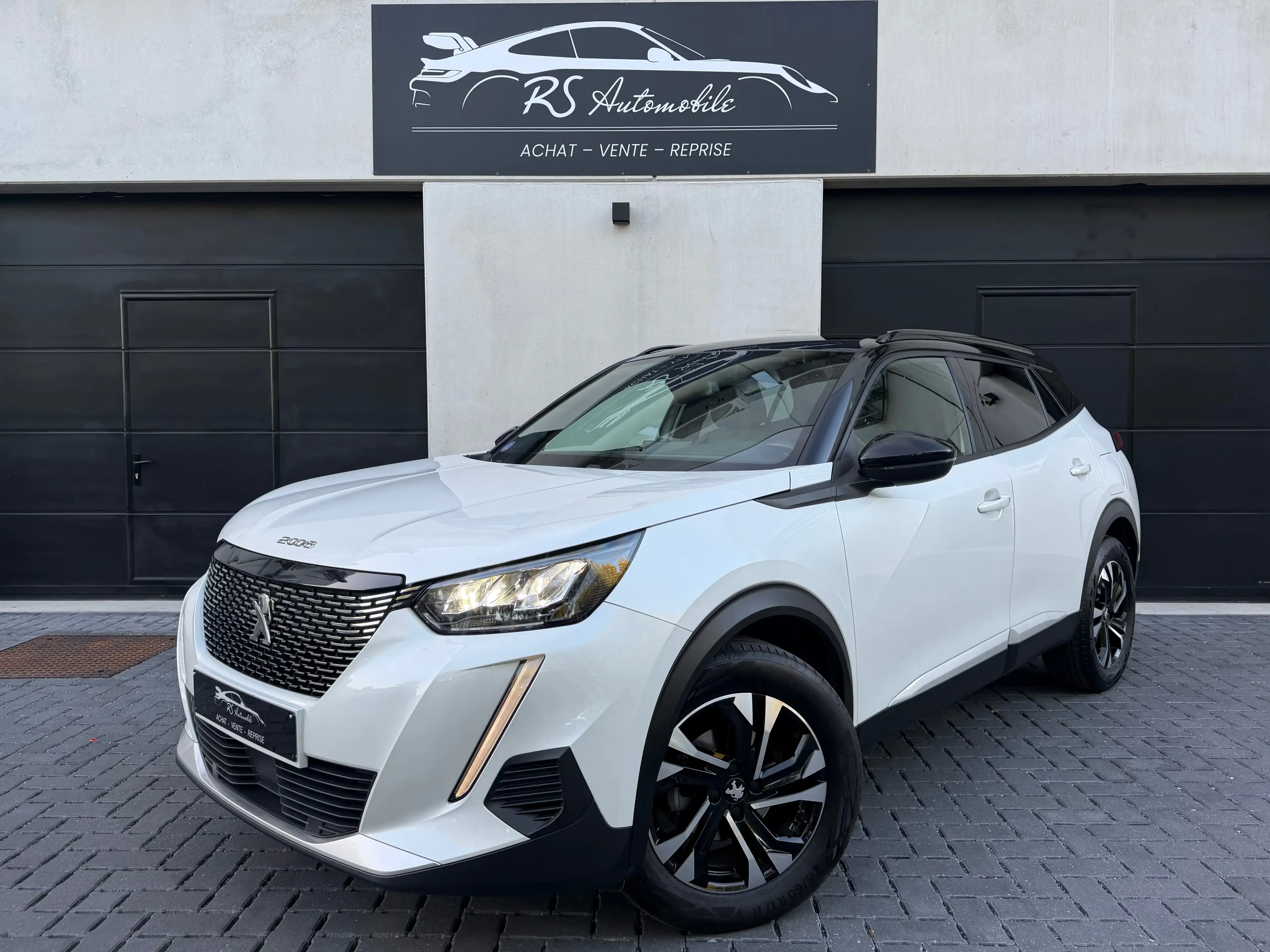 Peugeot 2008 1.2 Allure BOÎTE AUTO/GPS/CAMÉRA/CLIM
