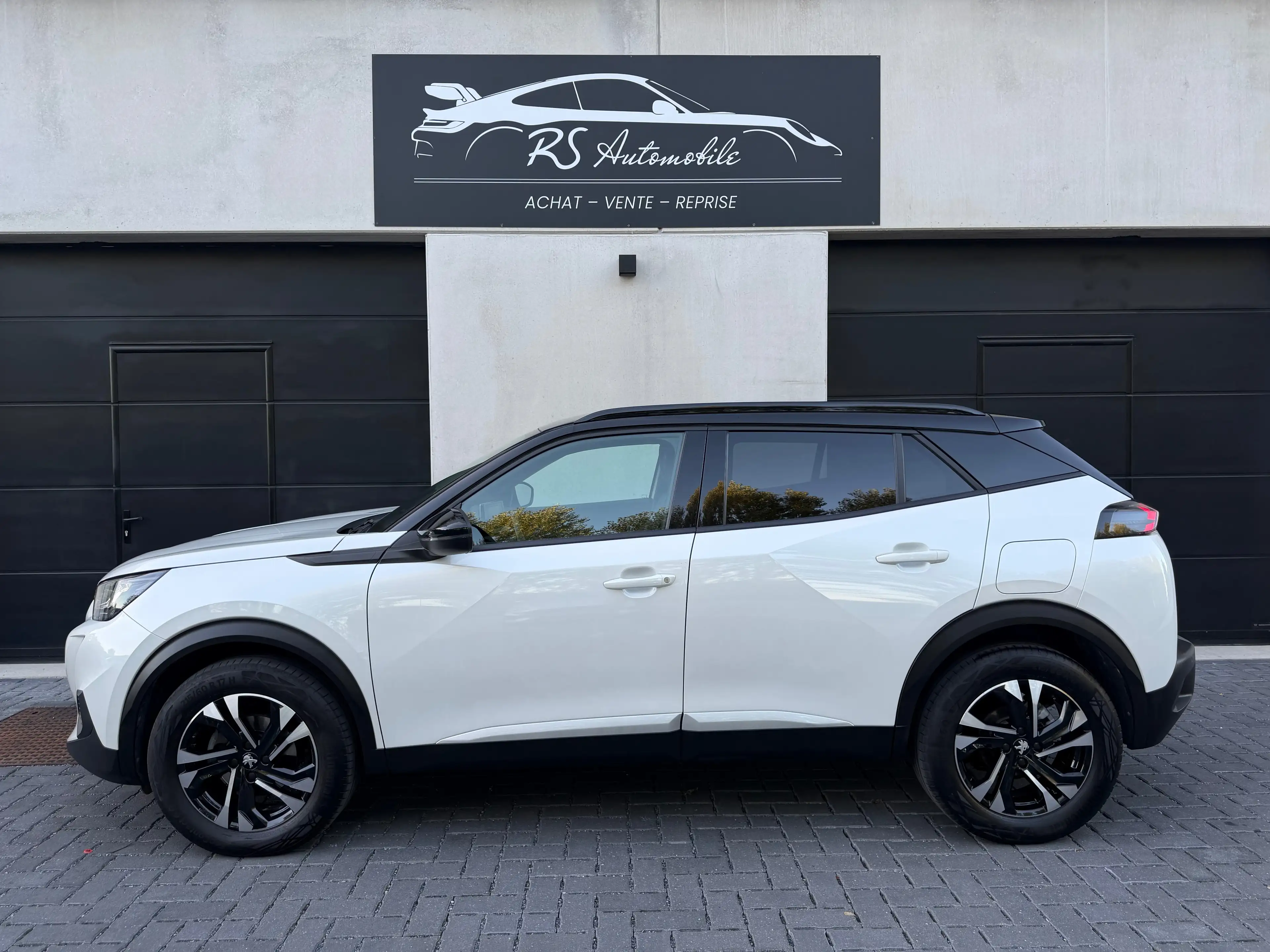 Peugeot 2008 1.2 Allure BOÎTE AUTO/GPS/CAMÉRA/CLIM — photo 4