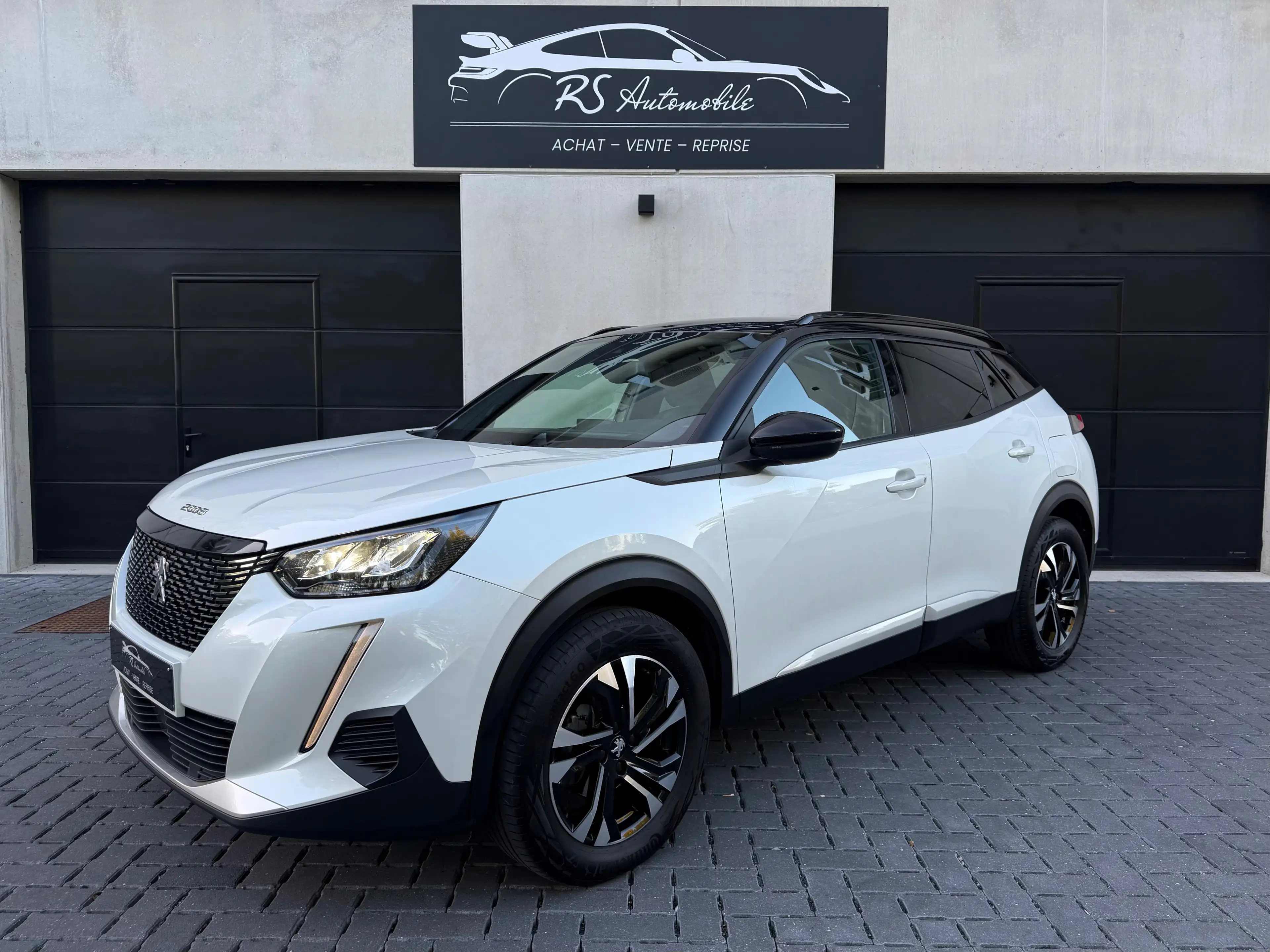 Peugeot 2008 1.2 Allure BOÎTE AUTO/GPS/CAMÉRA/CLIM — photo 2